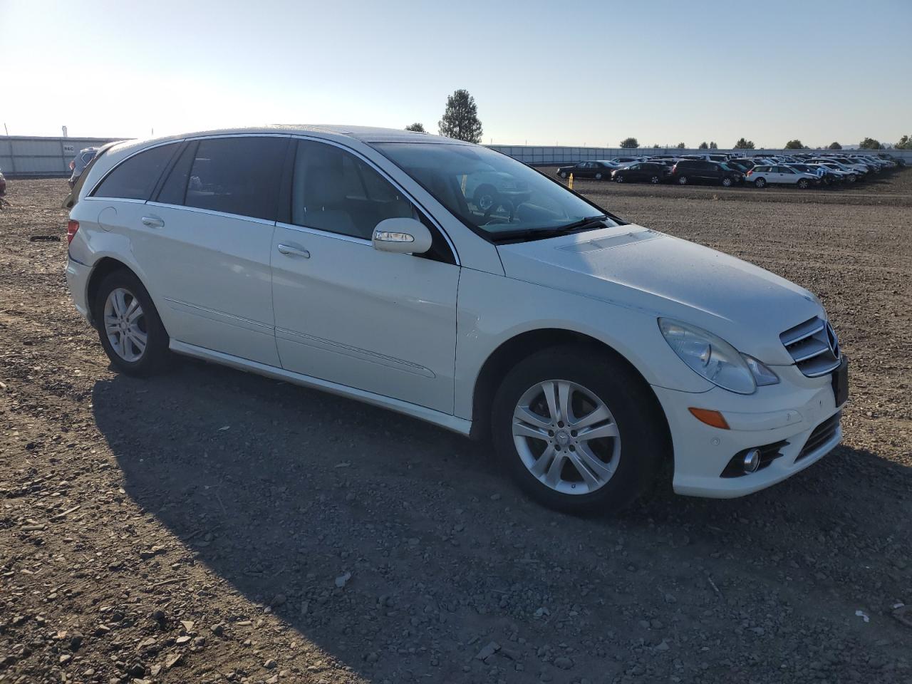 2008 Mercedes-benz R 350 White vin: 4JGCB65E78A064990