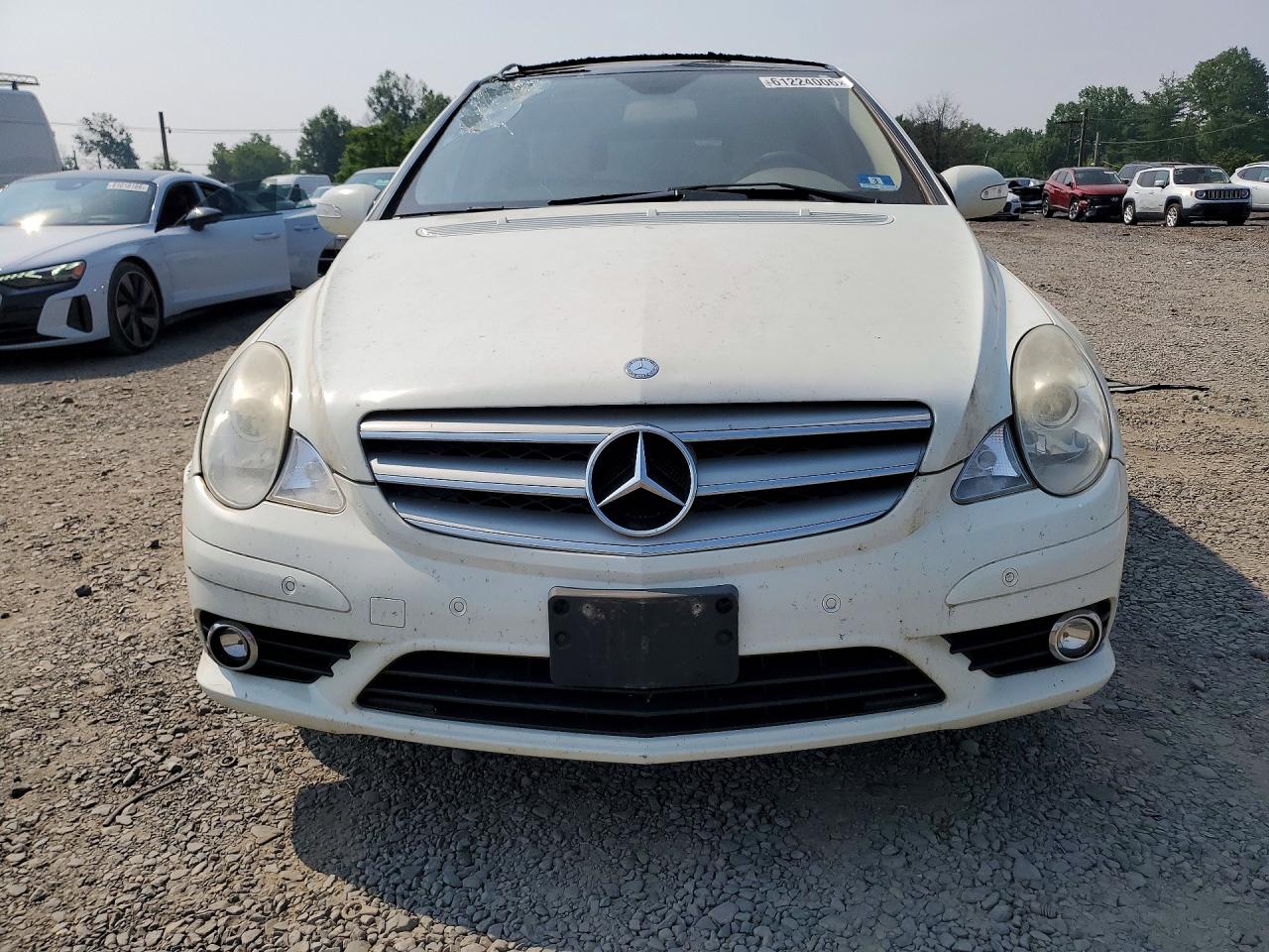 2008 Mercedes-benz R 350 White vin: 4JGCB65E78A079795