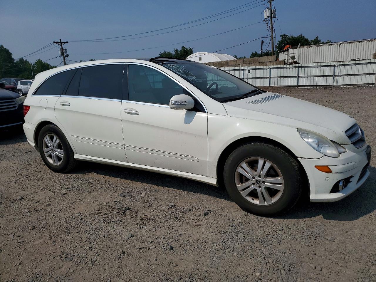 2008 Mercedes-benz R 350 White vin: 4JGCB65E78A079795