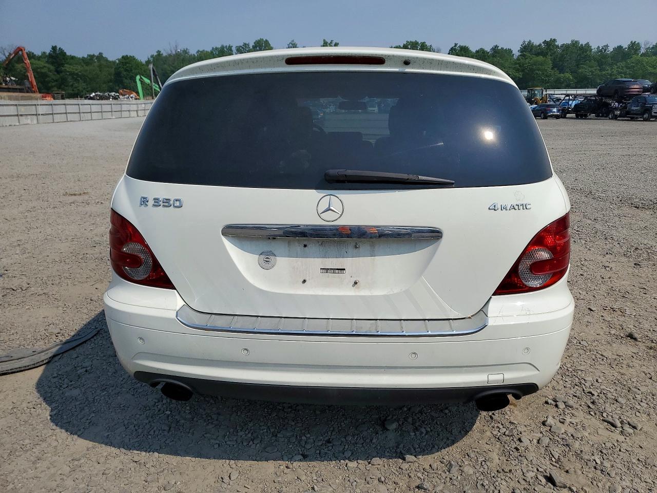 2008 Mercedes-benz R 350 White vin: 4JGCB65E78A079795