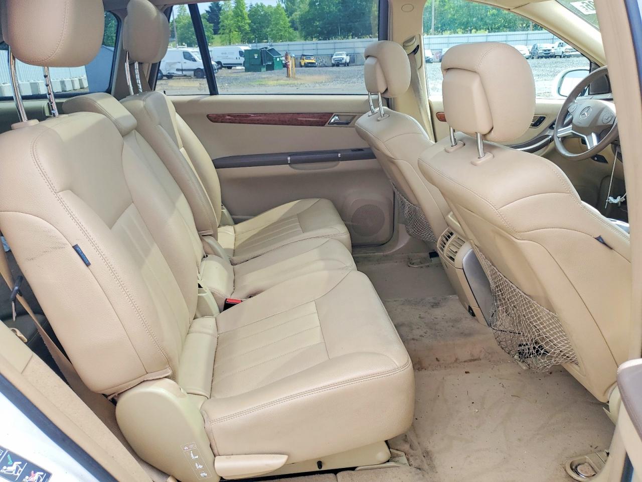 2009 Mercedes-benz R 350 4matic White vin: 4JGCB65E89A092881