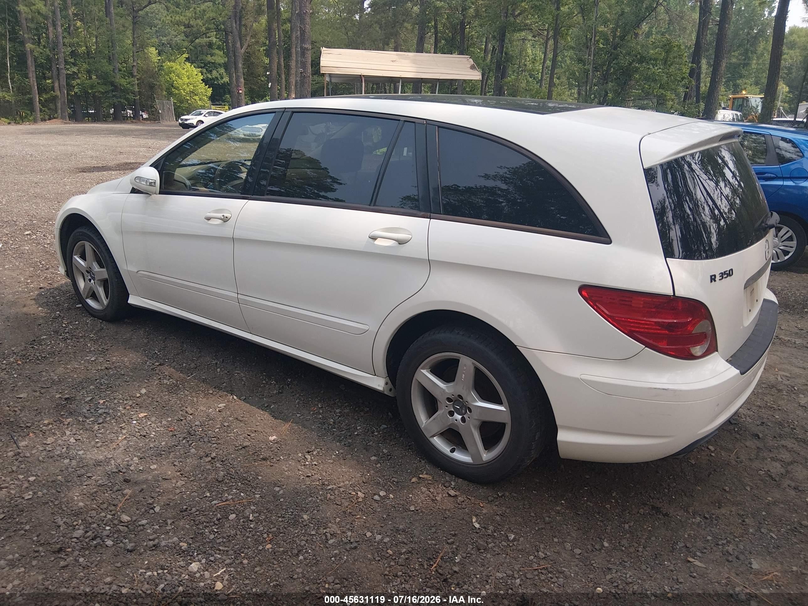 2006 Mercedes-benz R 350 4matic White vin: 4JGCB65E96A032670