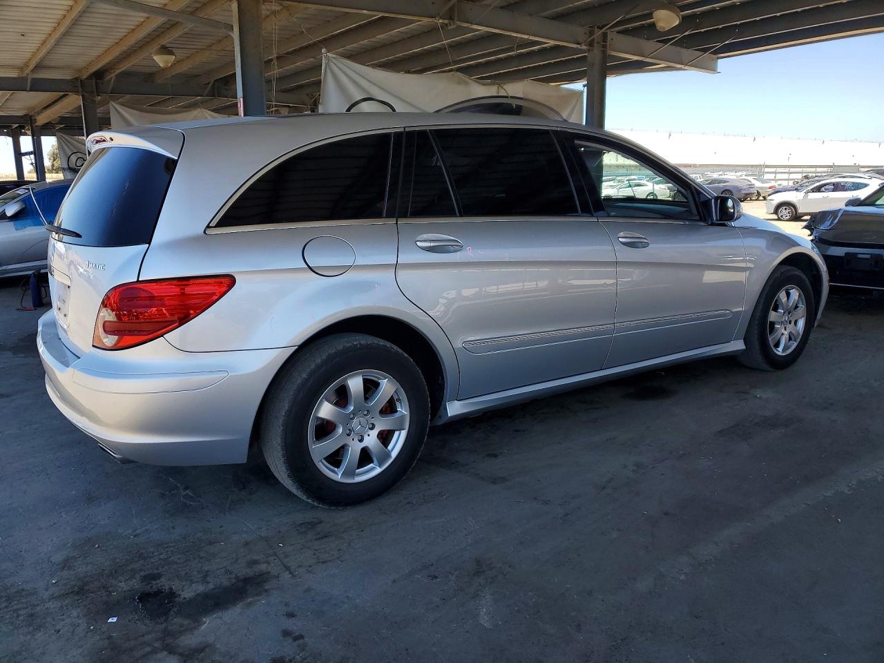 2007 Mercedes-benz R 350 Silver vin: 4JGCB65E97A051205