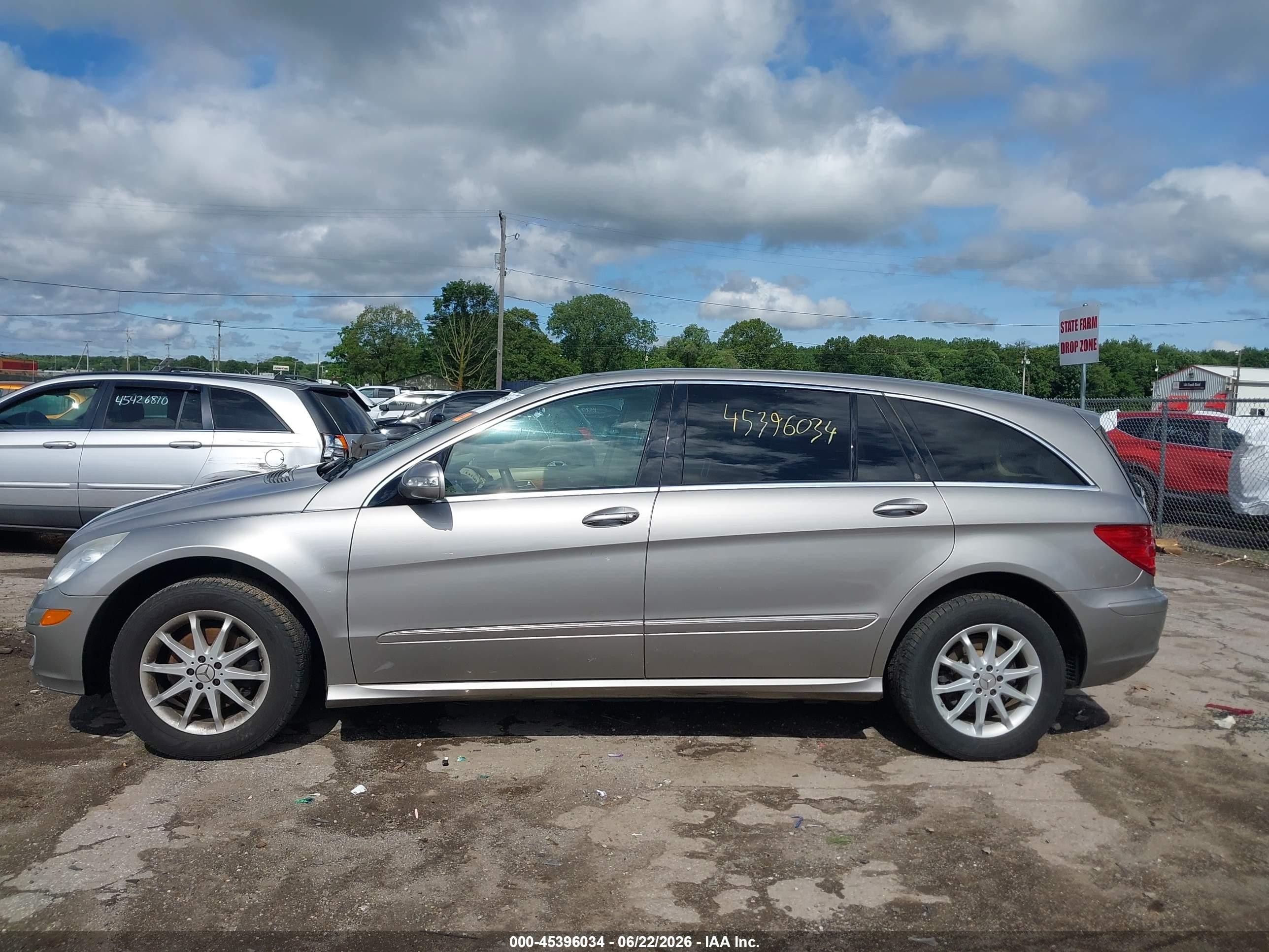 2007 Mercedes-benz R 350 4matic Silver vin: 4JGCB65E97A053696
