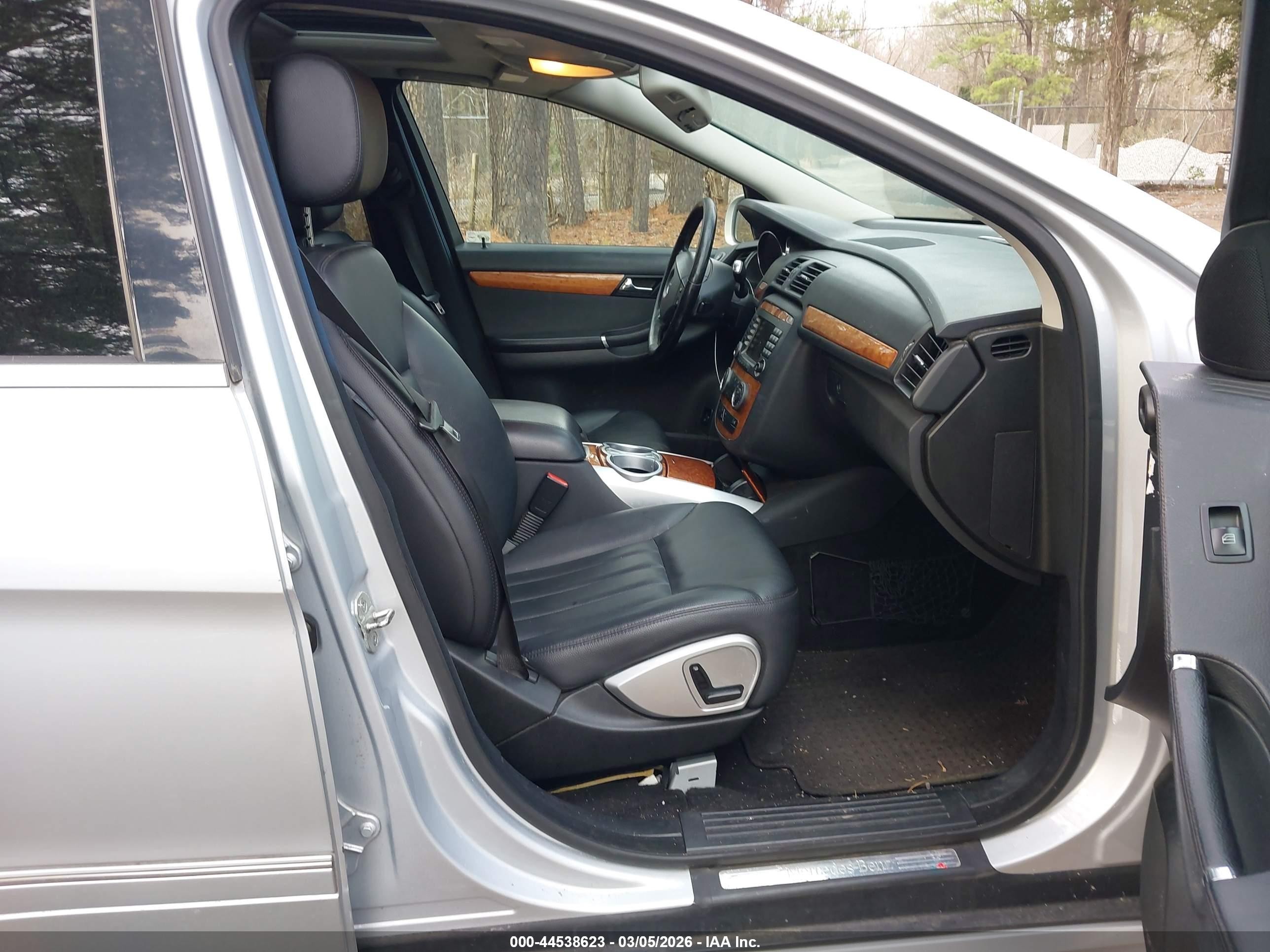 2007 Mercedes-benz R 350 4matic Silver vin: 4JGCB65EX7A047678
