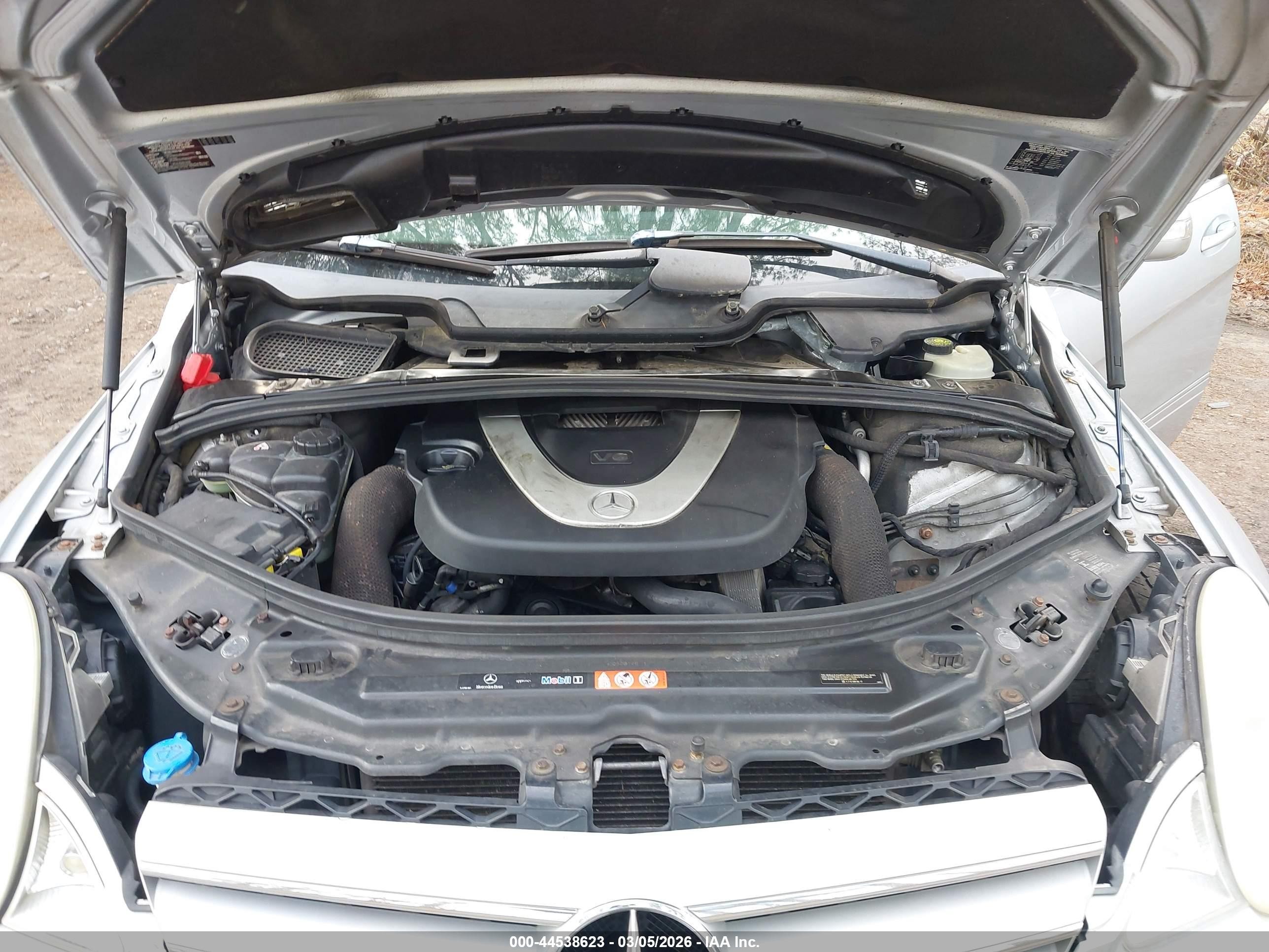 2007 Mercedes-benz R 350 4matic Silver vin: 4JGCB65EX7A047678