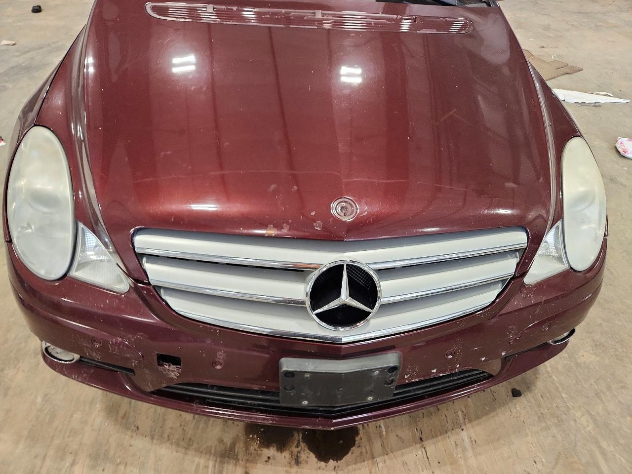2008 Mercedes-benz R 350 Maroon vin: 4JGCB65EX8A082139