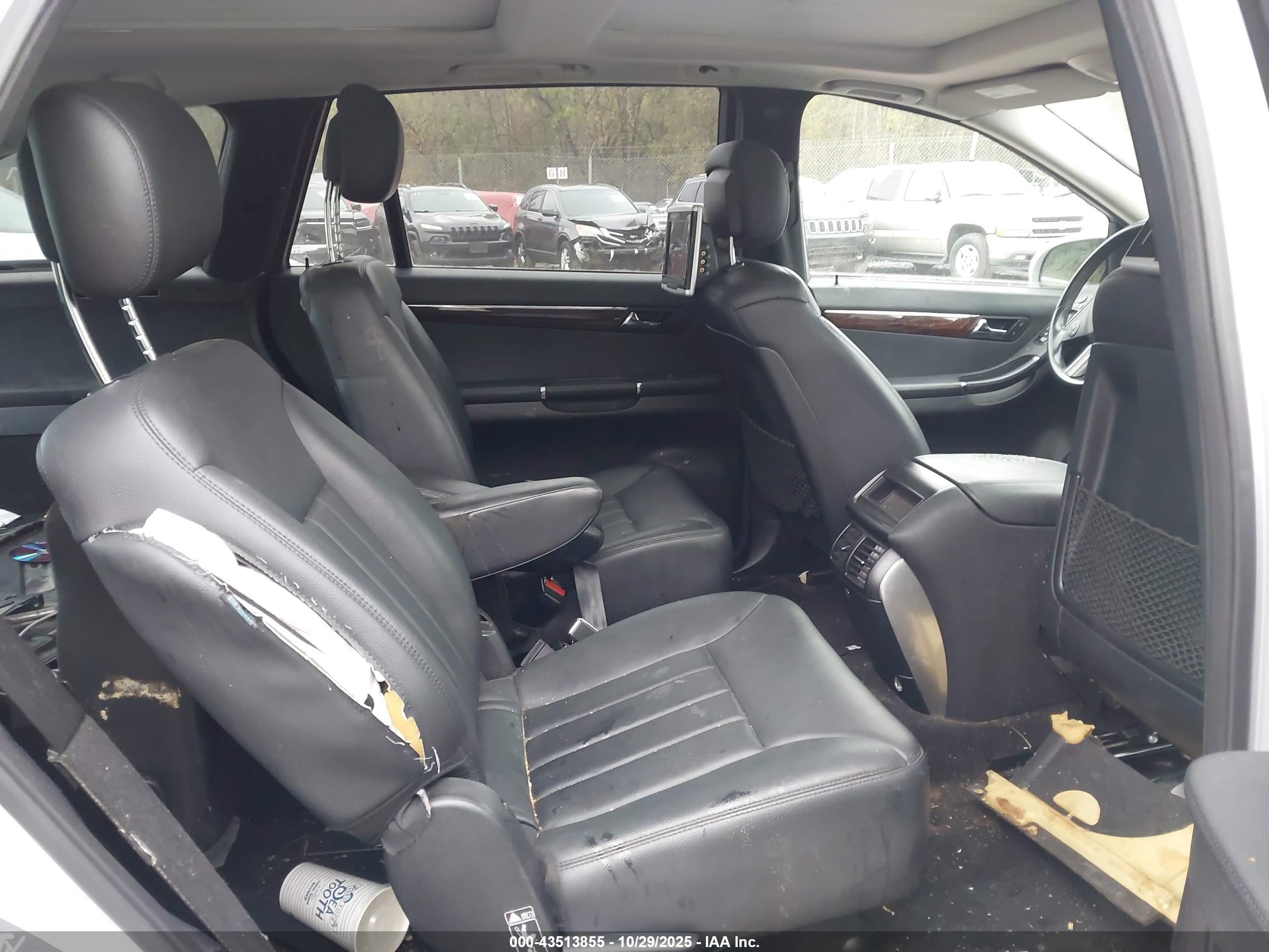 2010 Mercedes-benz R 350 4matic Silver vin: 4JGCB6FBXAA101914