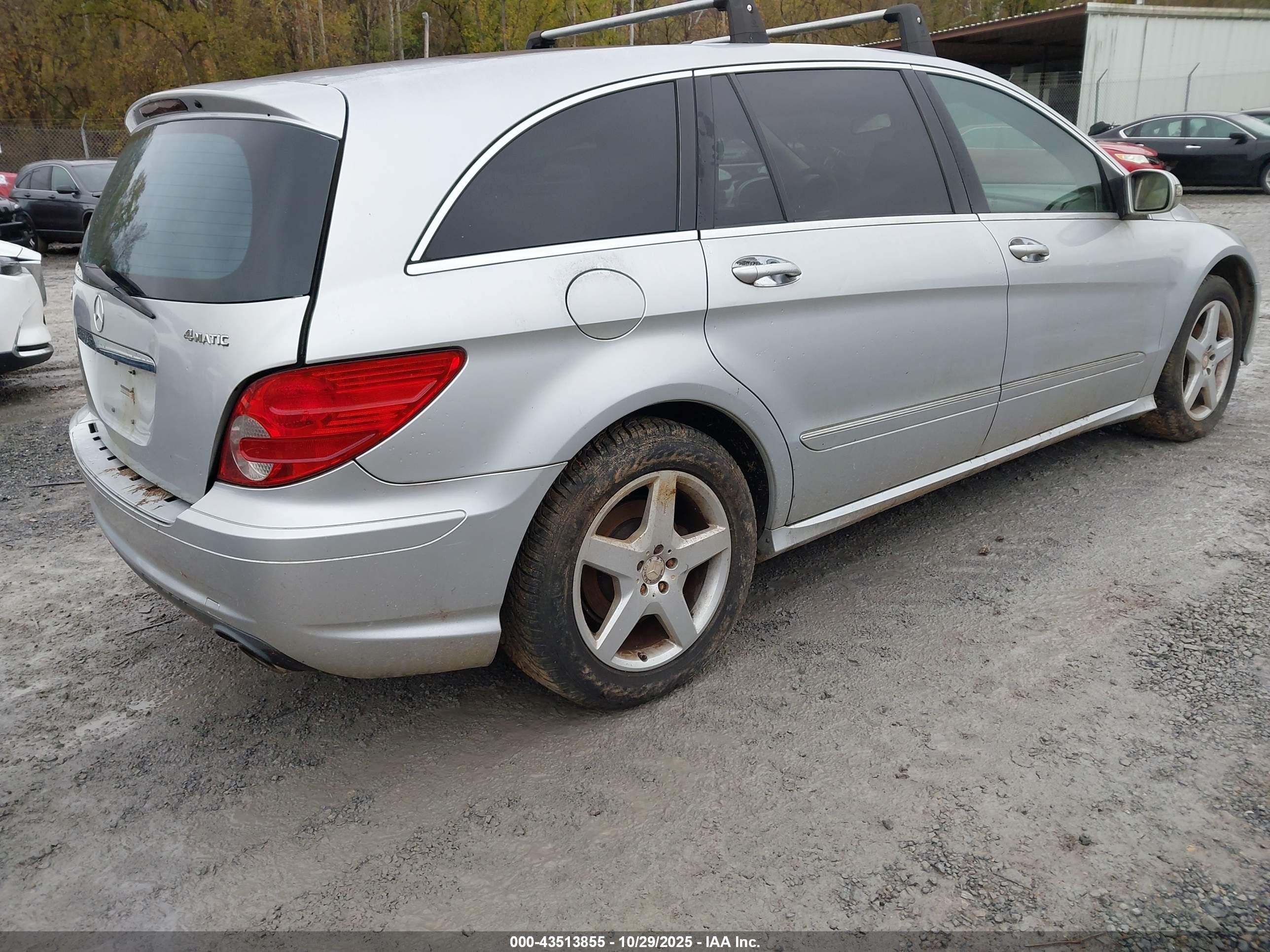 2010 Mercedes-benz R 350 4matic Silver vin: 4JGCB6FBXAA101914