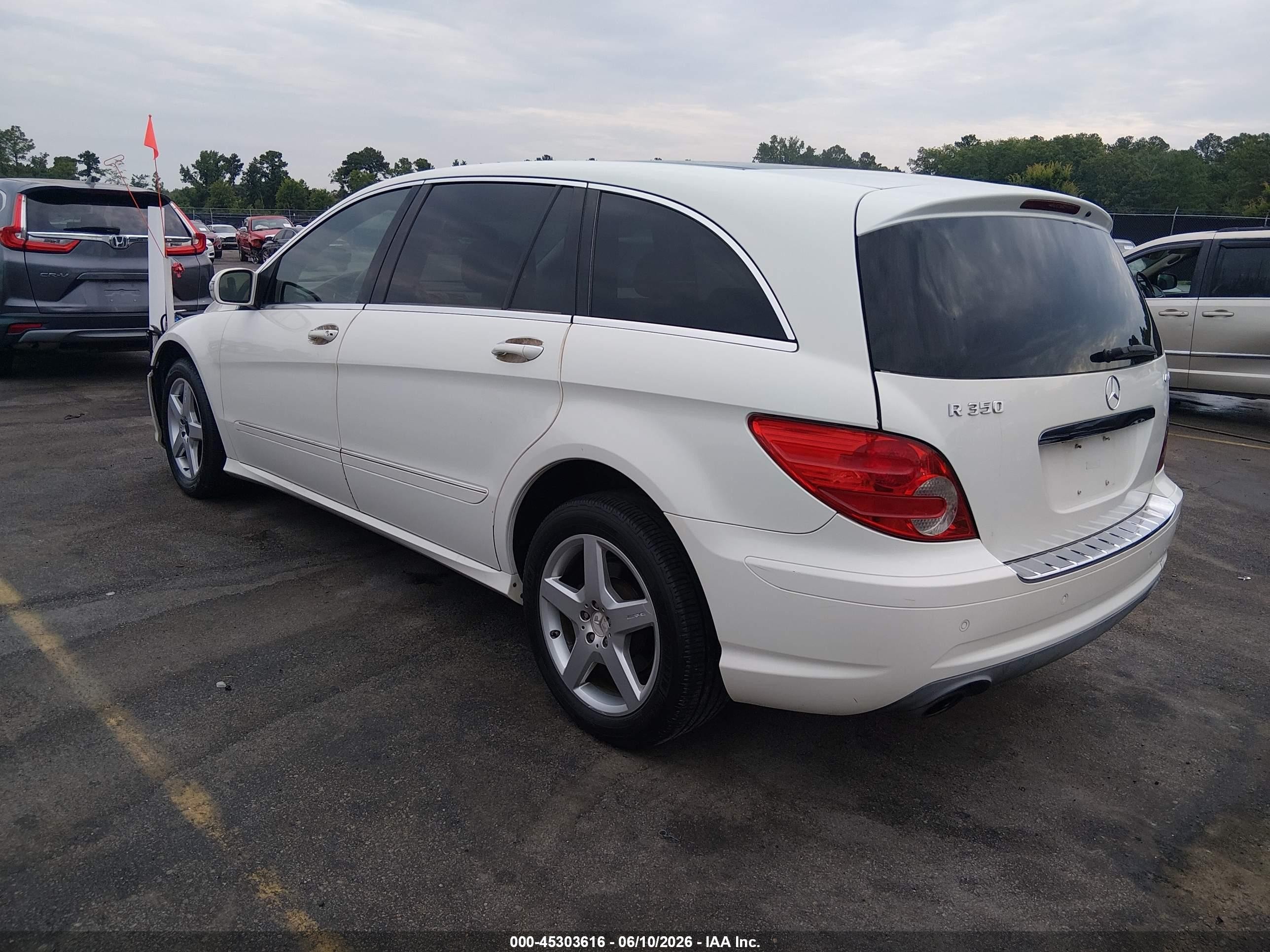 2010 Mercedes-benz R 350 4matic Белый vin: 4JGCB6FE1AA111693