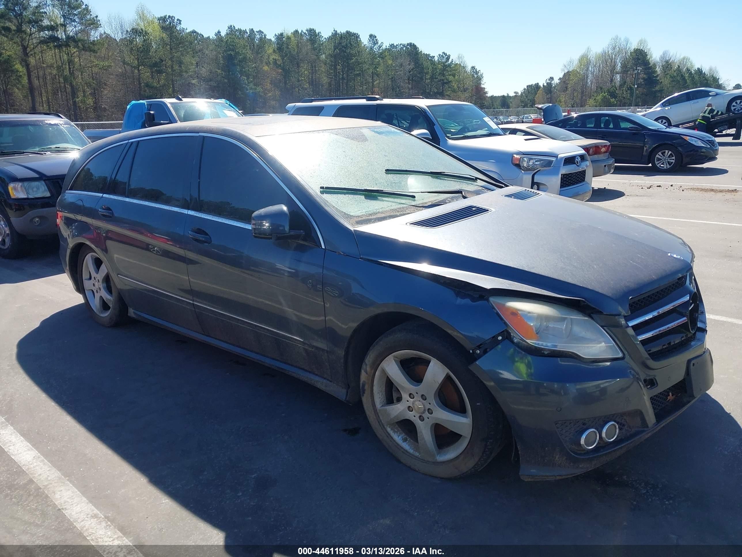 2011 Mercedes-benz R 350 4matic Black vin: 4JGCB6FE1BA117849