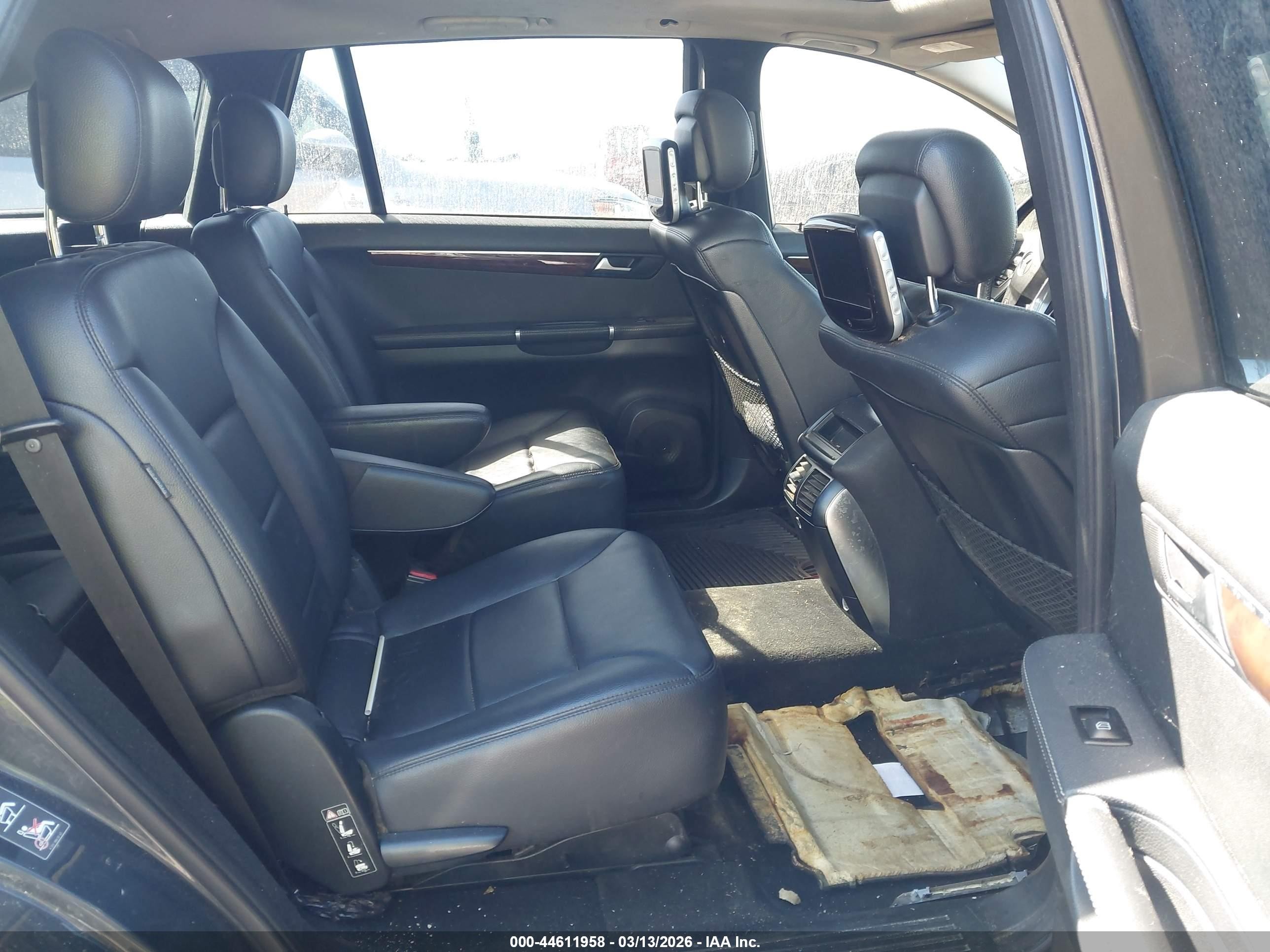 2011 Mercedes-benz R 350 4matic Black vin: 4JGCB6FE1BA117849