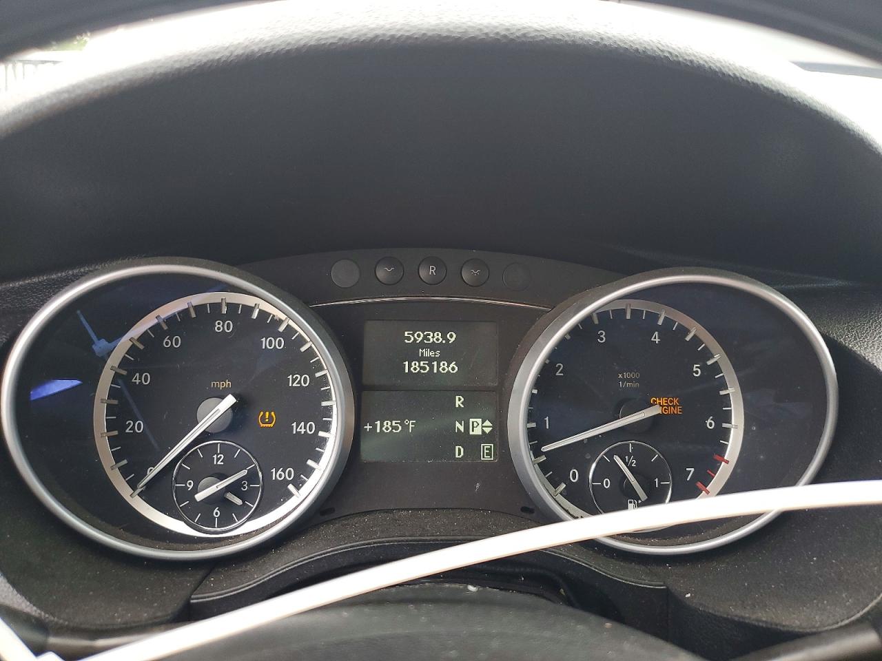 2011 Mercedes-benz R 350 4matic Black vin: 4JGCB6FE1BA128737
