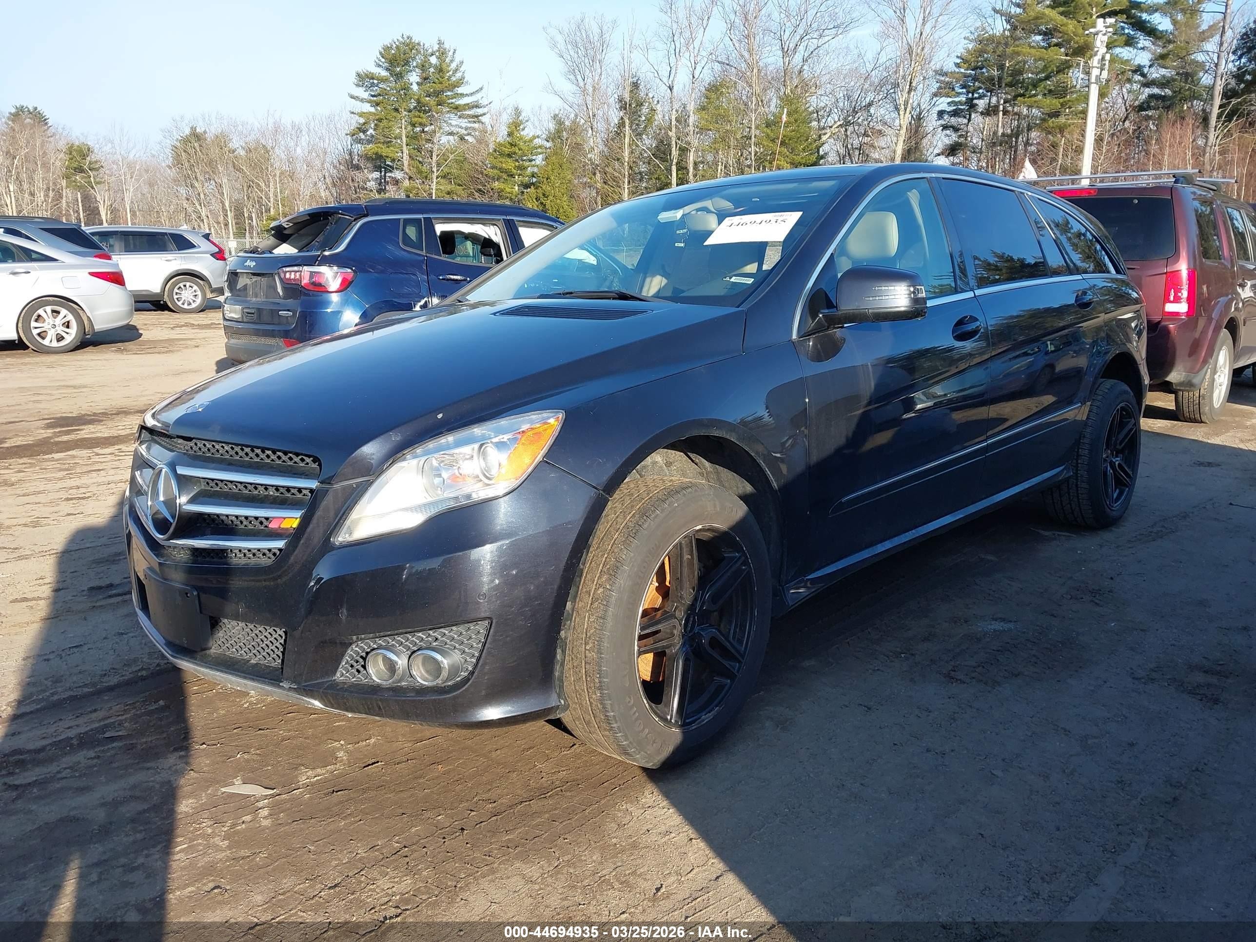 2011 Mercedes-benz R 350 4matic Black vin: 4JGCB6FE2BA125328