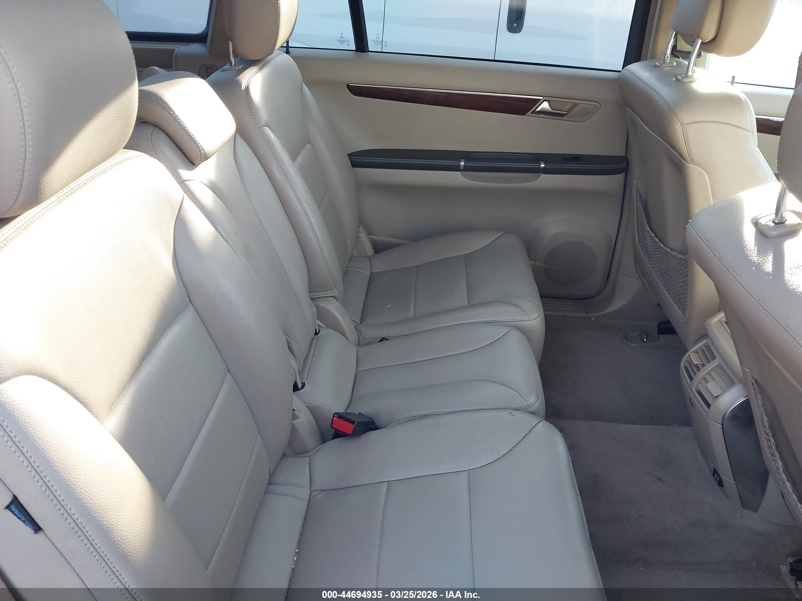 2011 Mercedes-benz R 350 4matic Black vin: 4JGCB6FE2BA125328