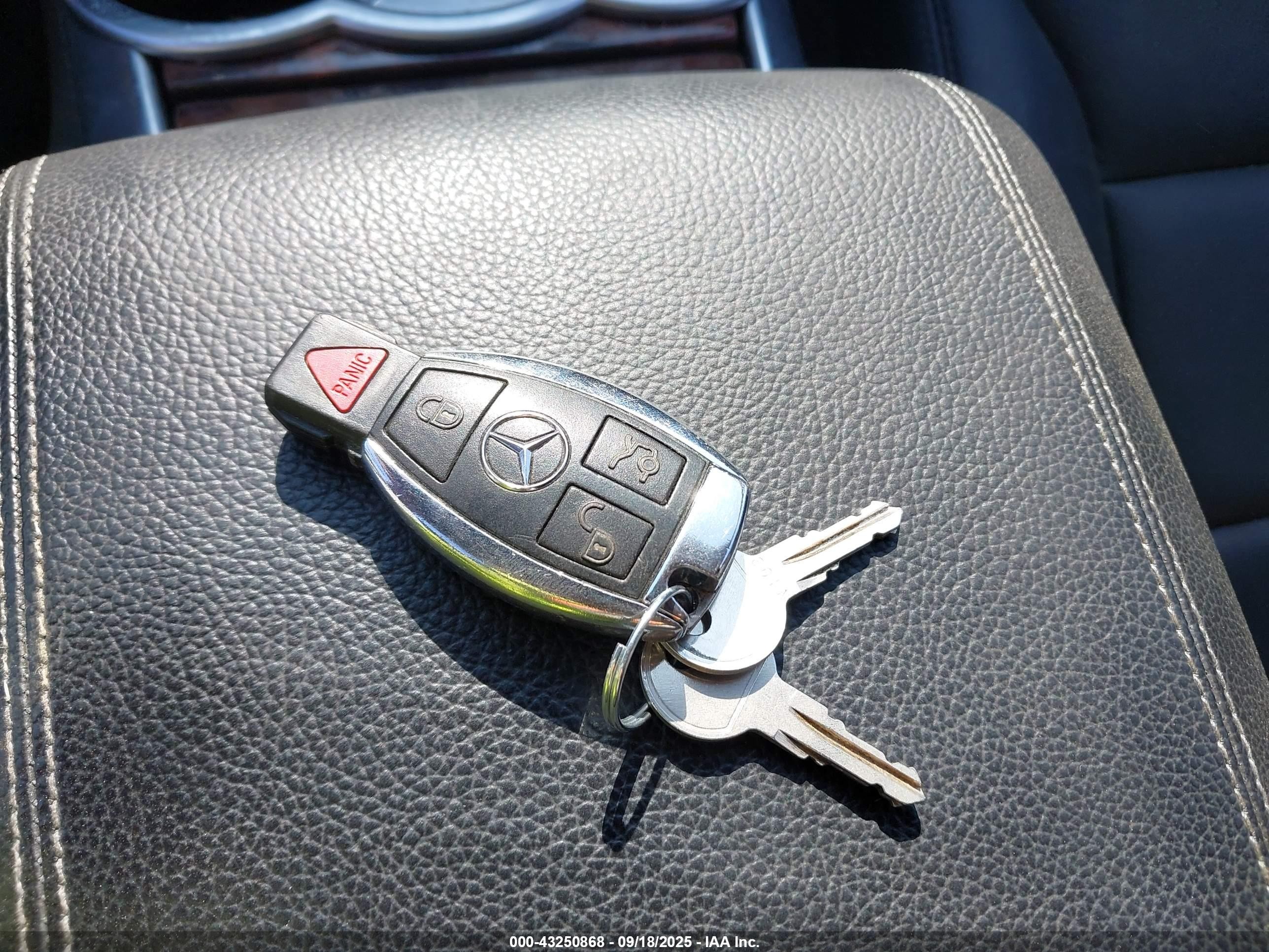 2011 Mercedes-benz R 350 4matic Silver vin: 4JGCB6FE2BA130254