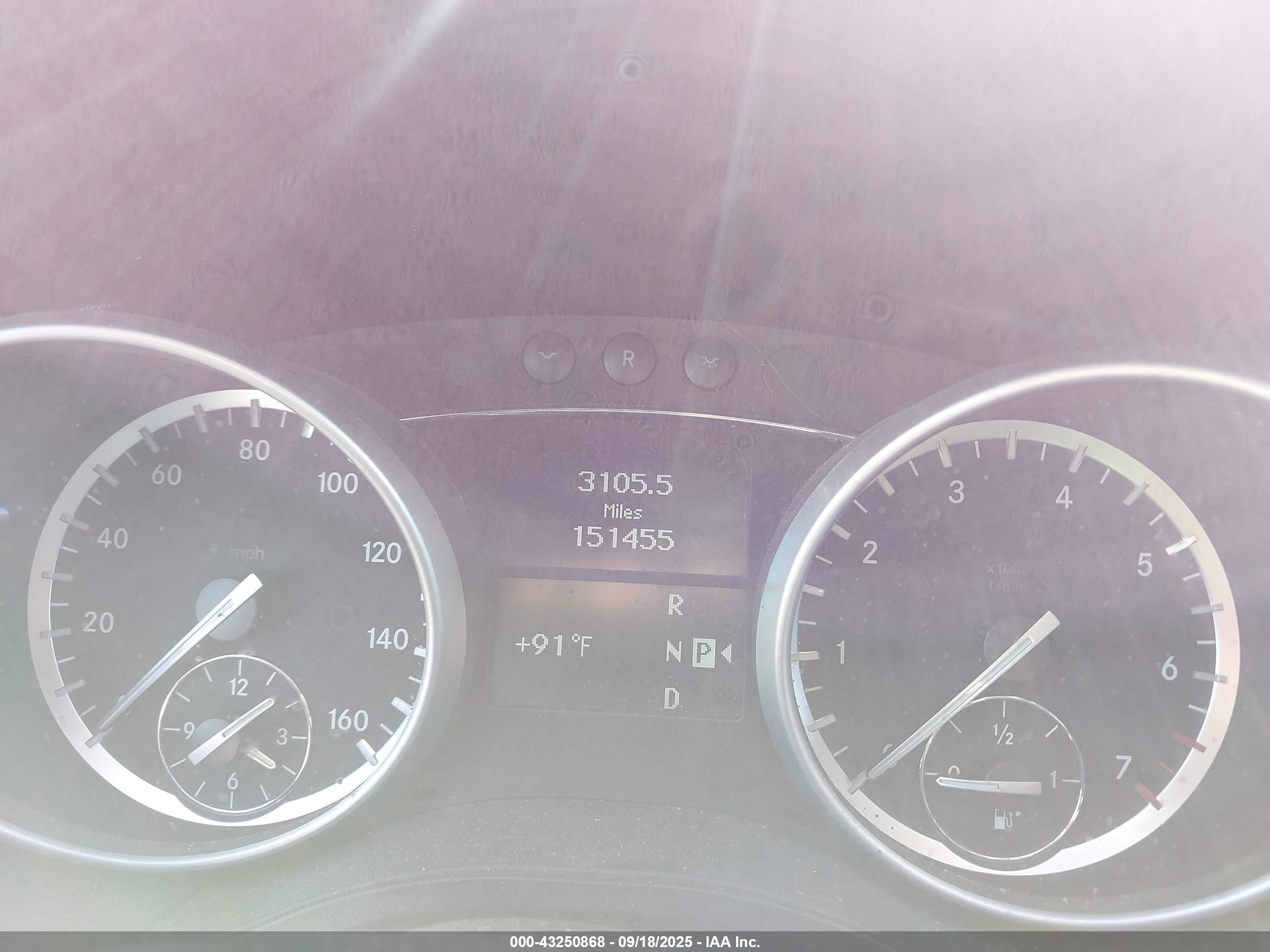 2011 Mercedes-benz R 350 4matic Silver vin: 4JGCB6FE2BA130254