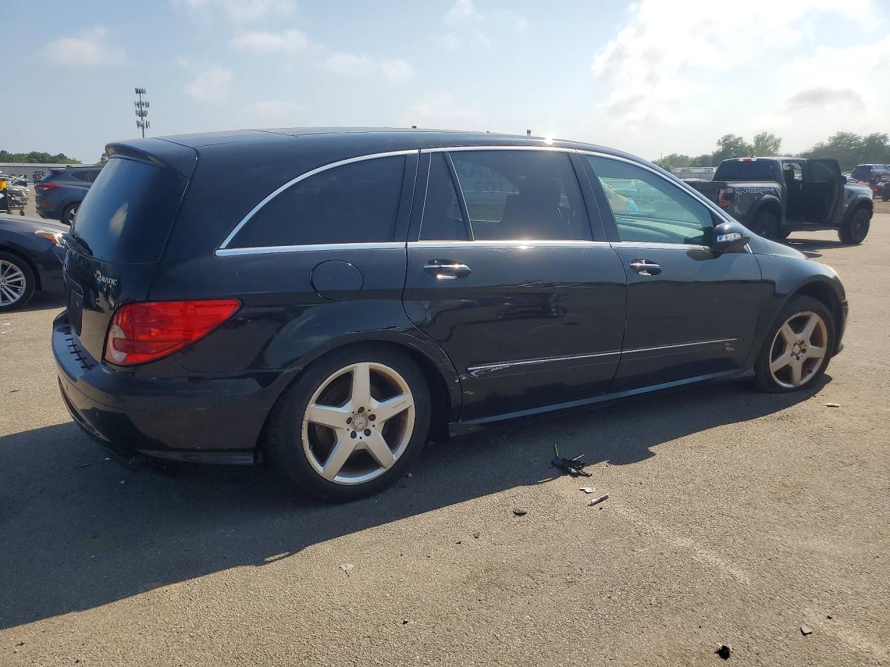 2010 Mercedes-benz R 350 4matic Черный vin: 4JGCB6FE3AA112117