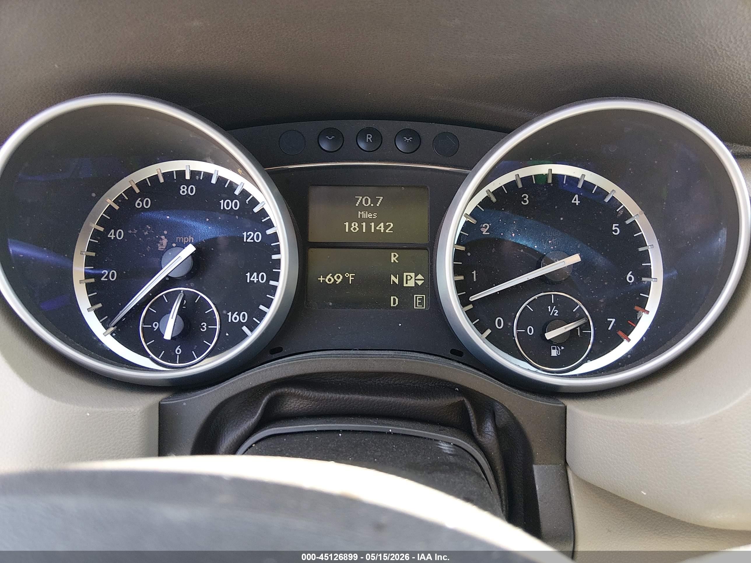 2011 Mercedes-benz R 350 4matic Black vin: 4JGCB6FE3BA117898