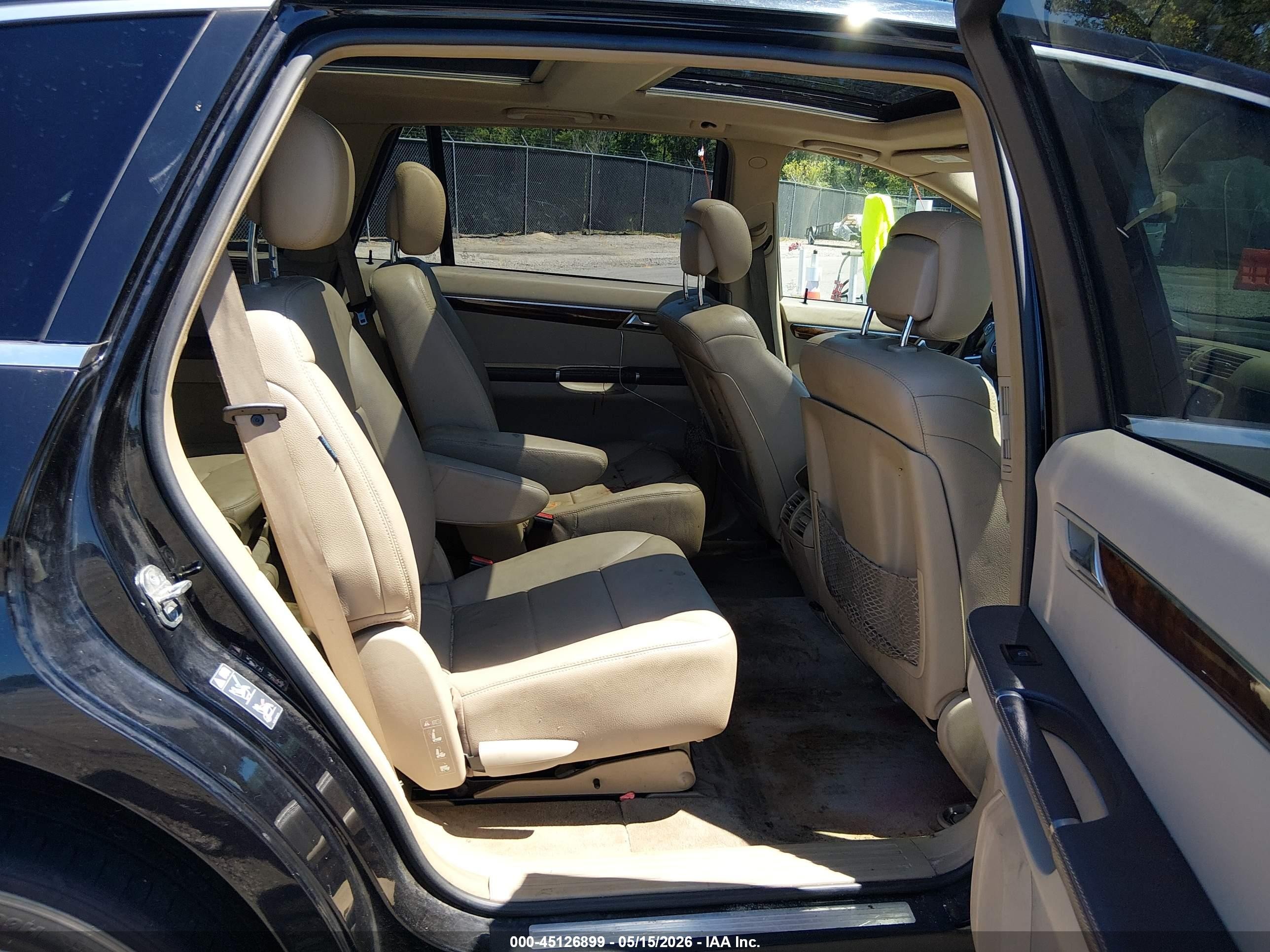 2011 Mercedes-benz R 350 4matic Black vin: 4JGCB6FE3BA117898