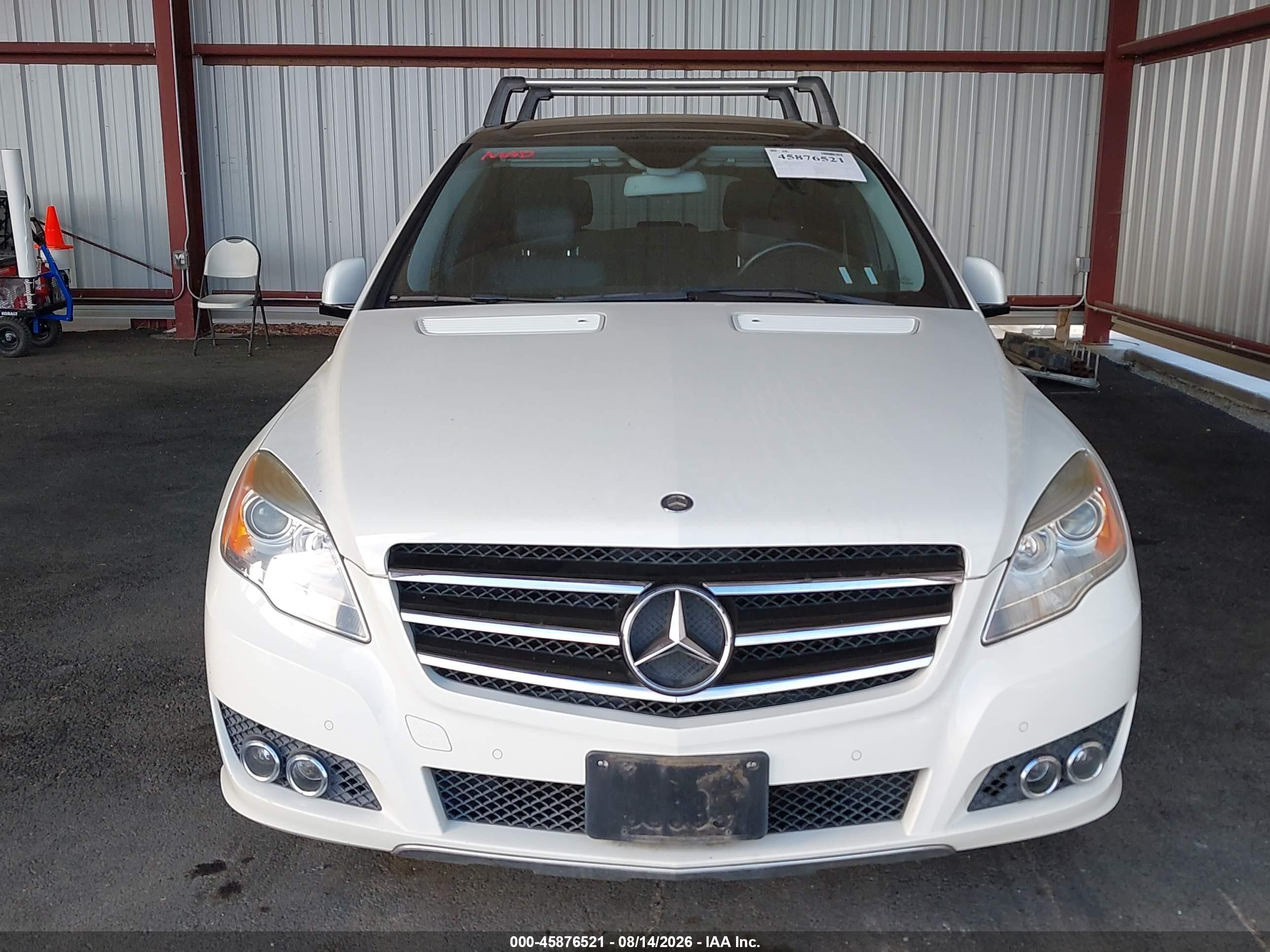 2011 Mercedes-benz R 350 4matic White vin: 4JGCB6FE3BA135723