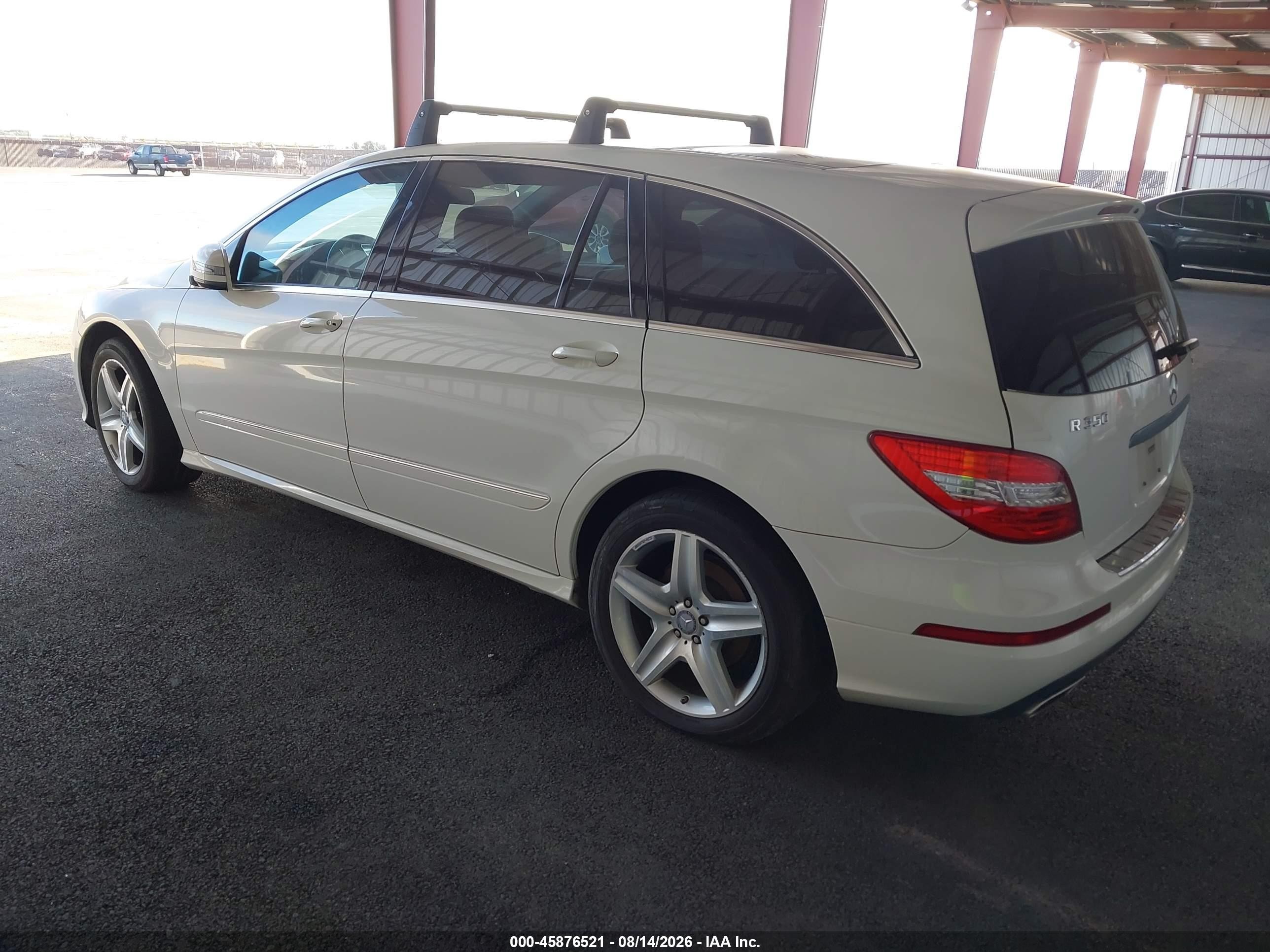 2011 Mercedes-benz R 350 4matic White vin: 4JGCB6FE3BA135723
