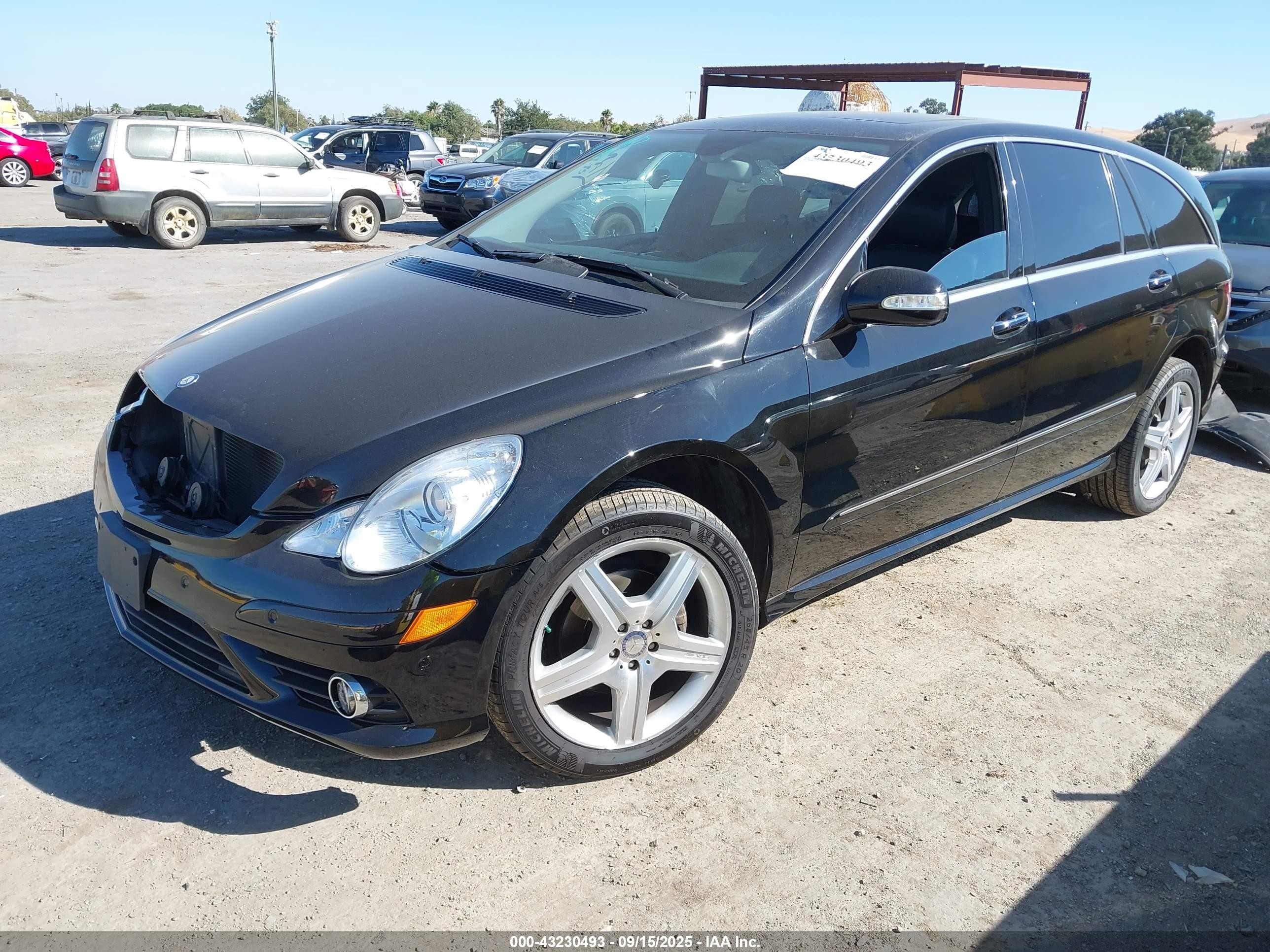 2010 Mercedes-benz R 350 4matic Black vin: 4JGCB6FE5AA112572