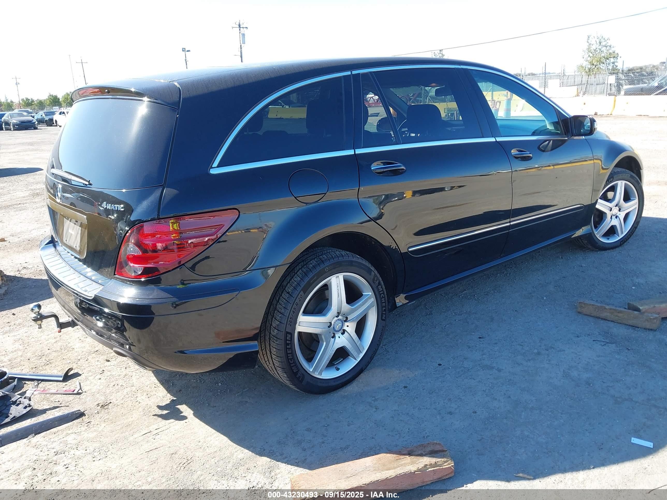 2010 Mercedes-benz R 350 4matic Black vin: 4JGCB6FE5AA112572
