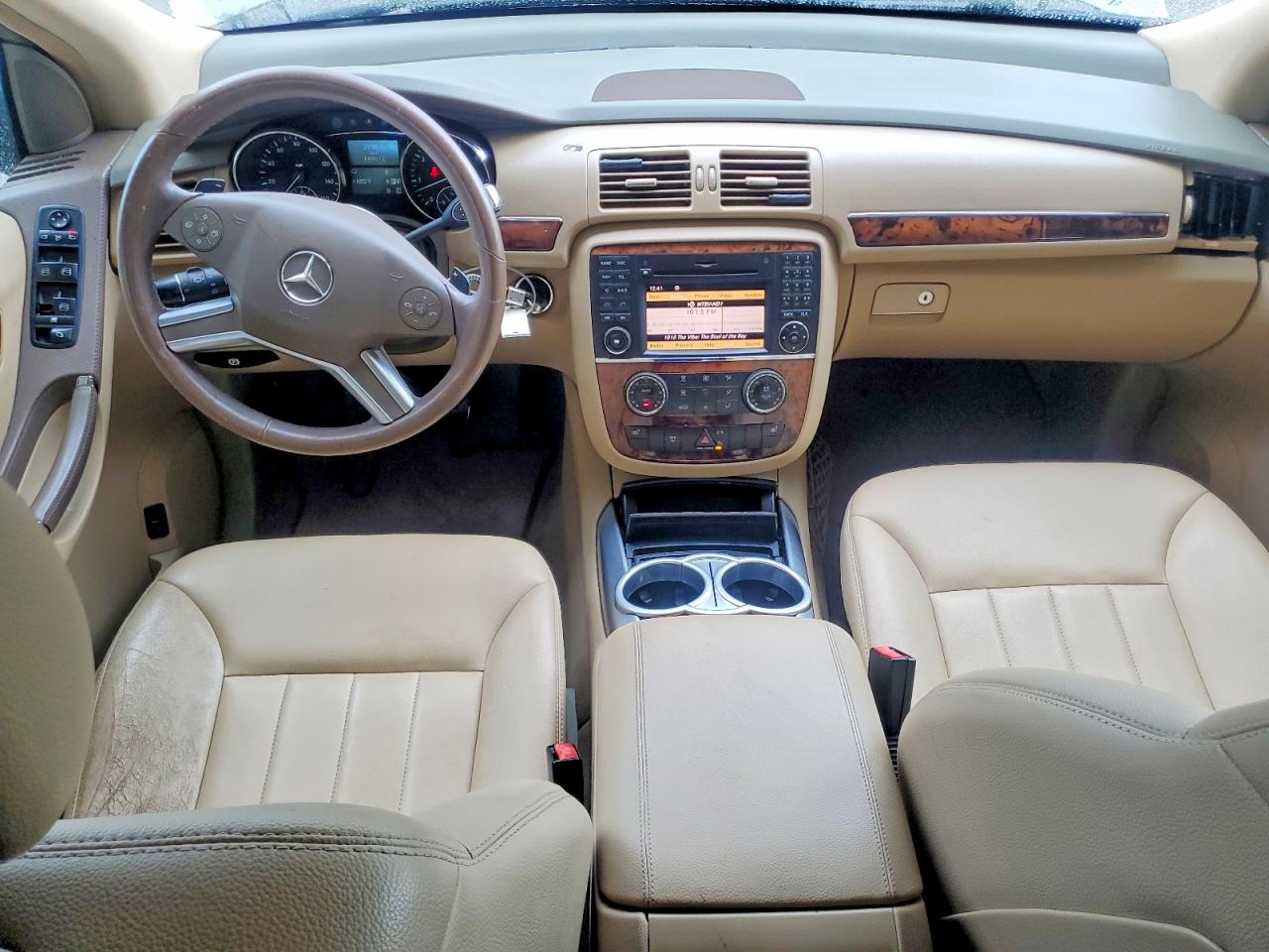 2010 Mercedes-benz R 350 4matic White vin: 4JGCB6FE6AA107641