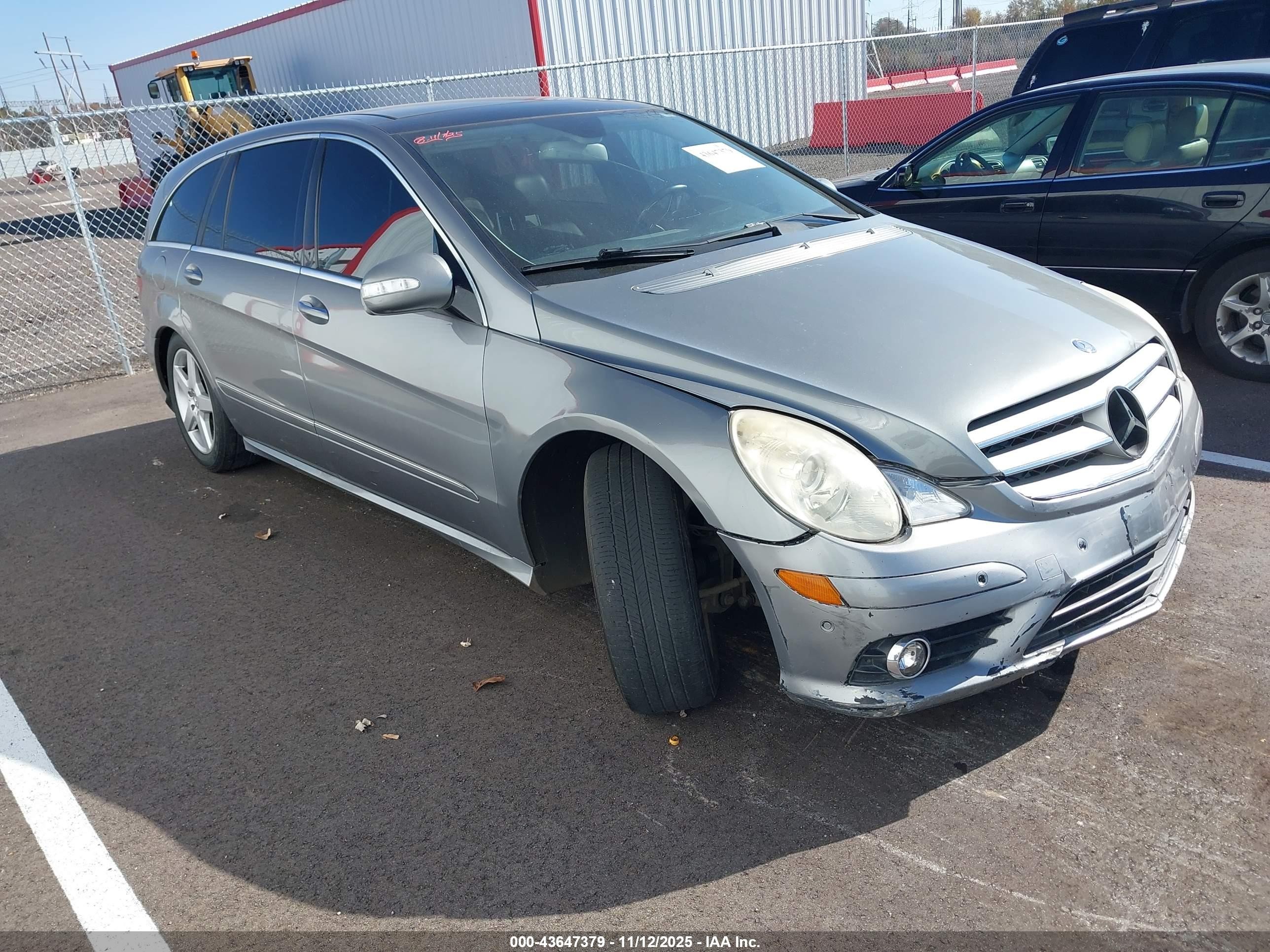 2010 Mercedes-benz R 350 4matic Silver vin: 4JGCB6FE6AA111706