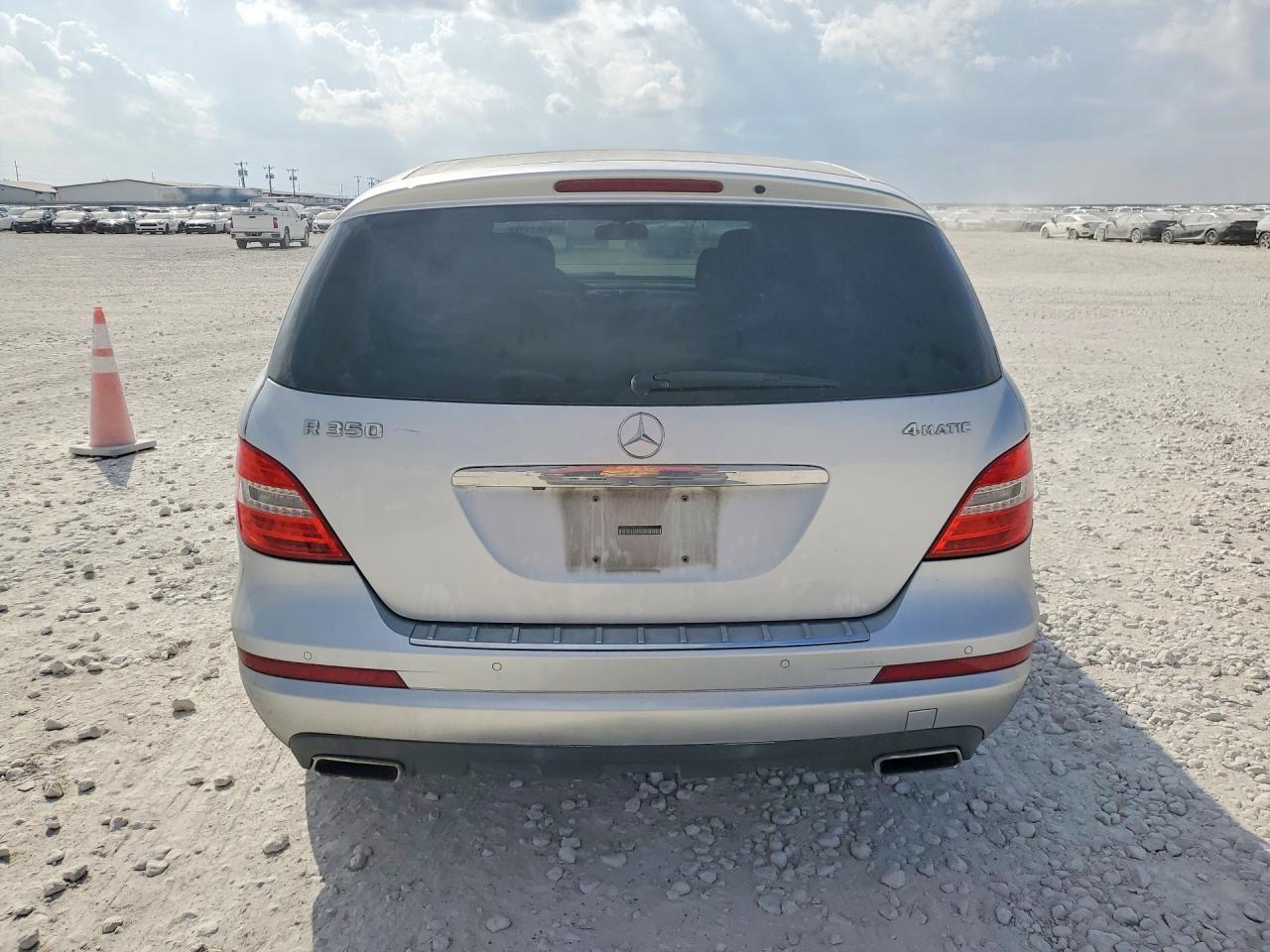2011 Mercedes-benz R 350 4matic Silver vin: 4JGCB6FE6BA117992