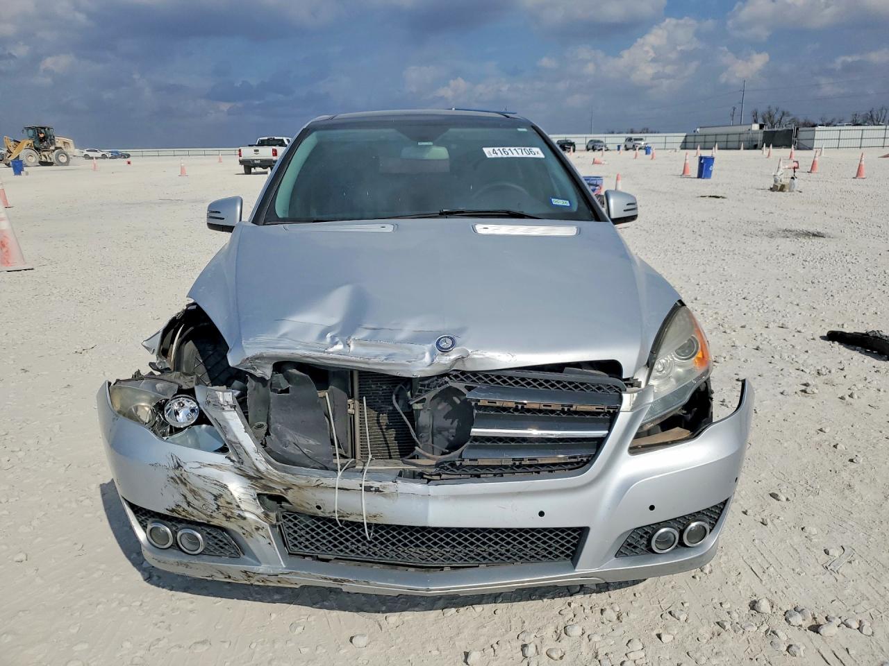 2011 Mercedes-benz R 350 4matic Silver vin: 4JGCB6FE6BA117992