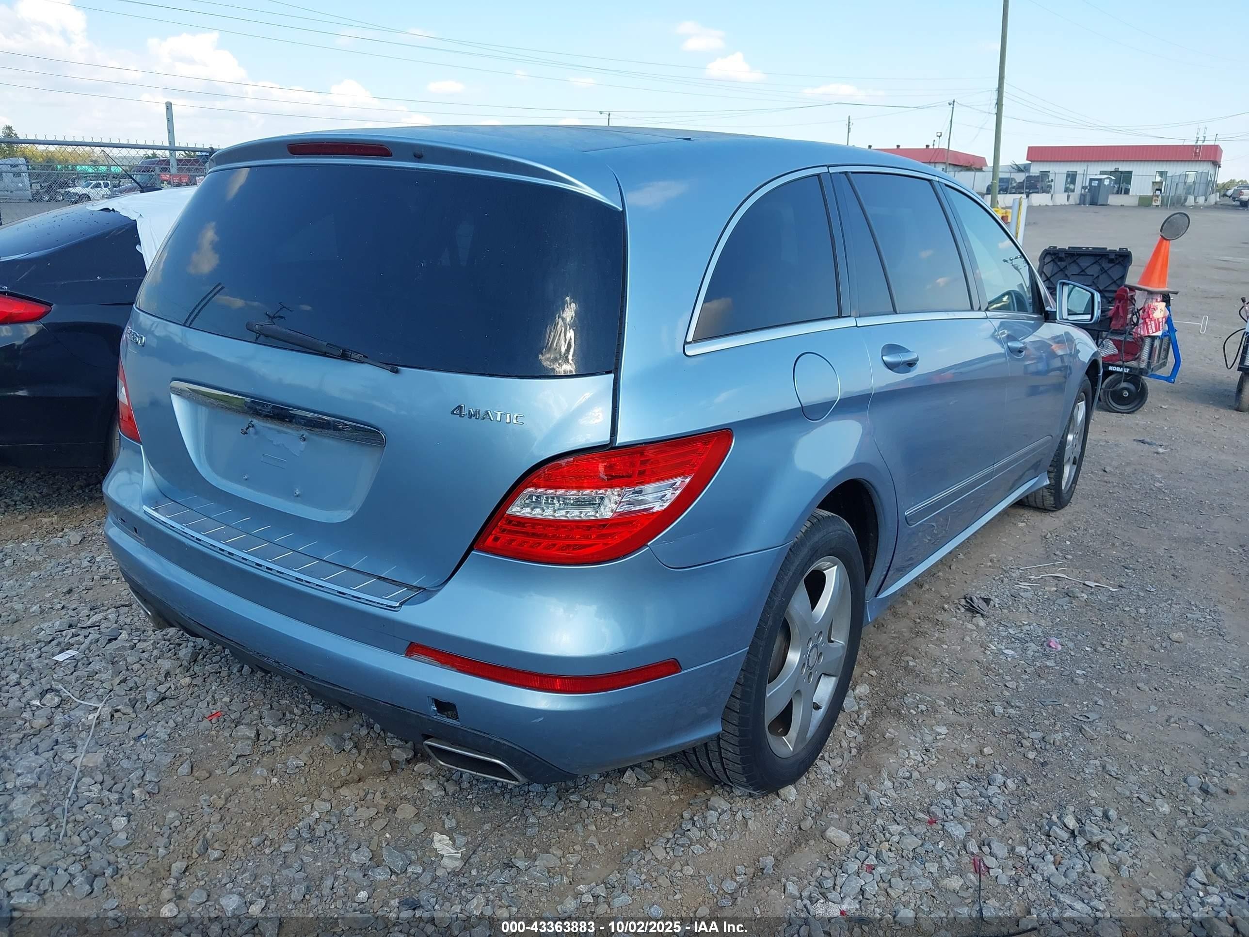 2011 Mercedes-benz R 350 4matic Blue vin: 4JGCB6FE6BA122173