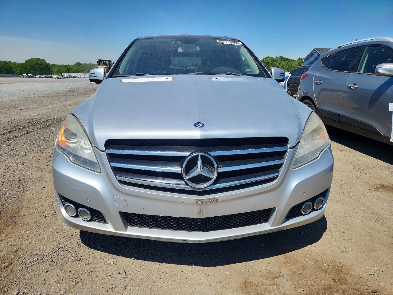 2011 Mercedes-benz R 350 4matic Silver vin: 4JGCB6FE7BA114387