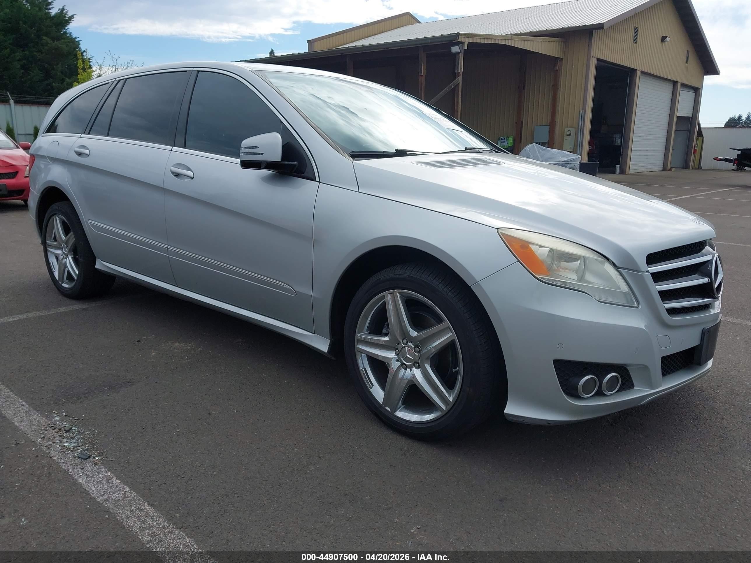 2011 Mercedes-benz R 350 4matic Silver vin: 4JGCB6FE7BA117614