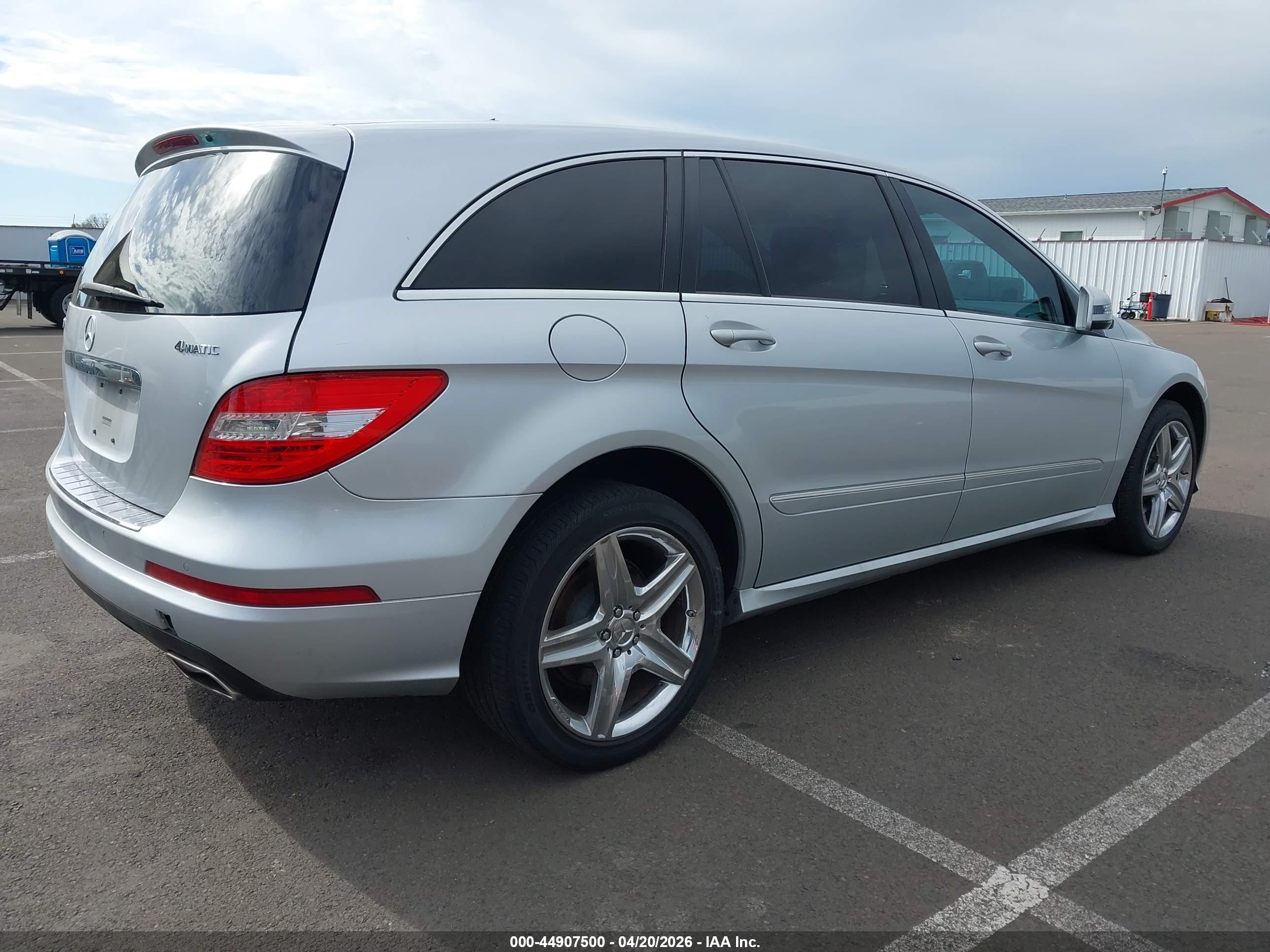 2011 Mercedes-benz R 350 4matic Silver vin: 4JGCB6FE7BA117614