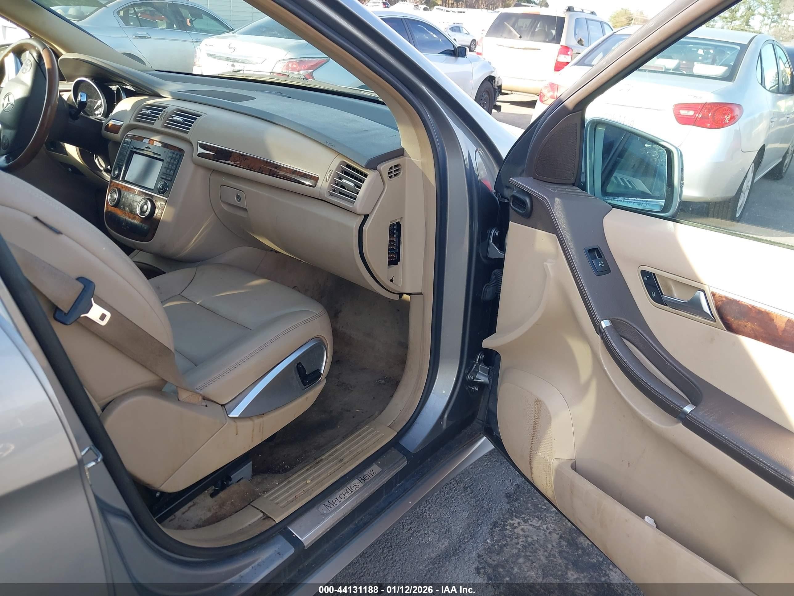 2011 Mercedes-benz R 350 4matic Gray vin: 4JGCB6FE7BA130721