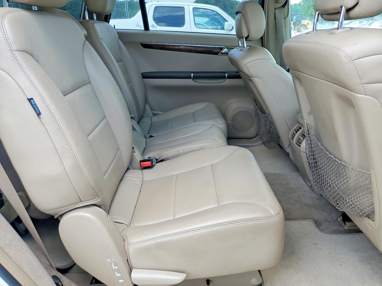 2011 Mercedes-benz R 350 4matic White vin: 4JGCB6FE7BA130881