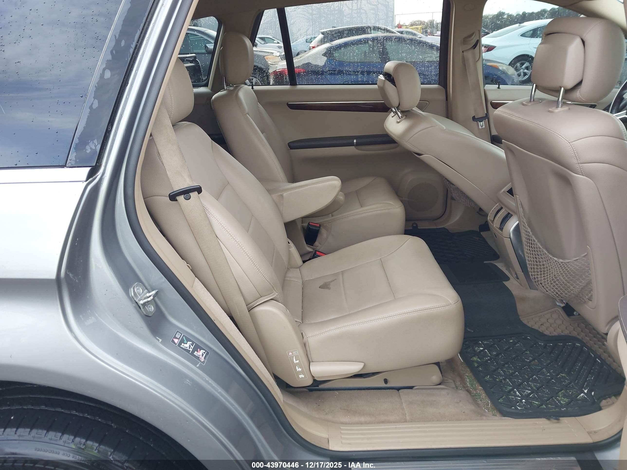 2011 Mercedes-benz R 350 4matic Silver vin: 4JGCB6FE8BA116469