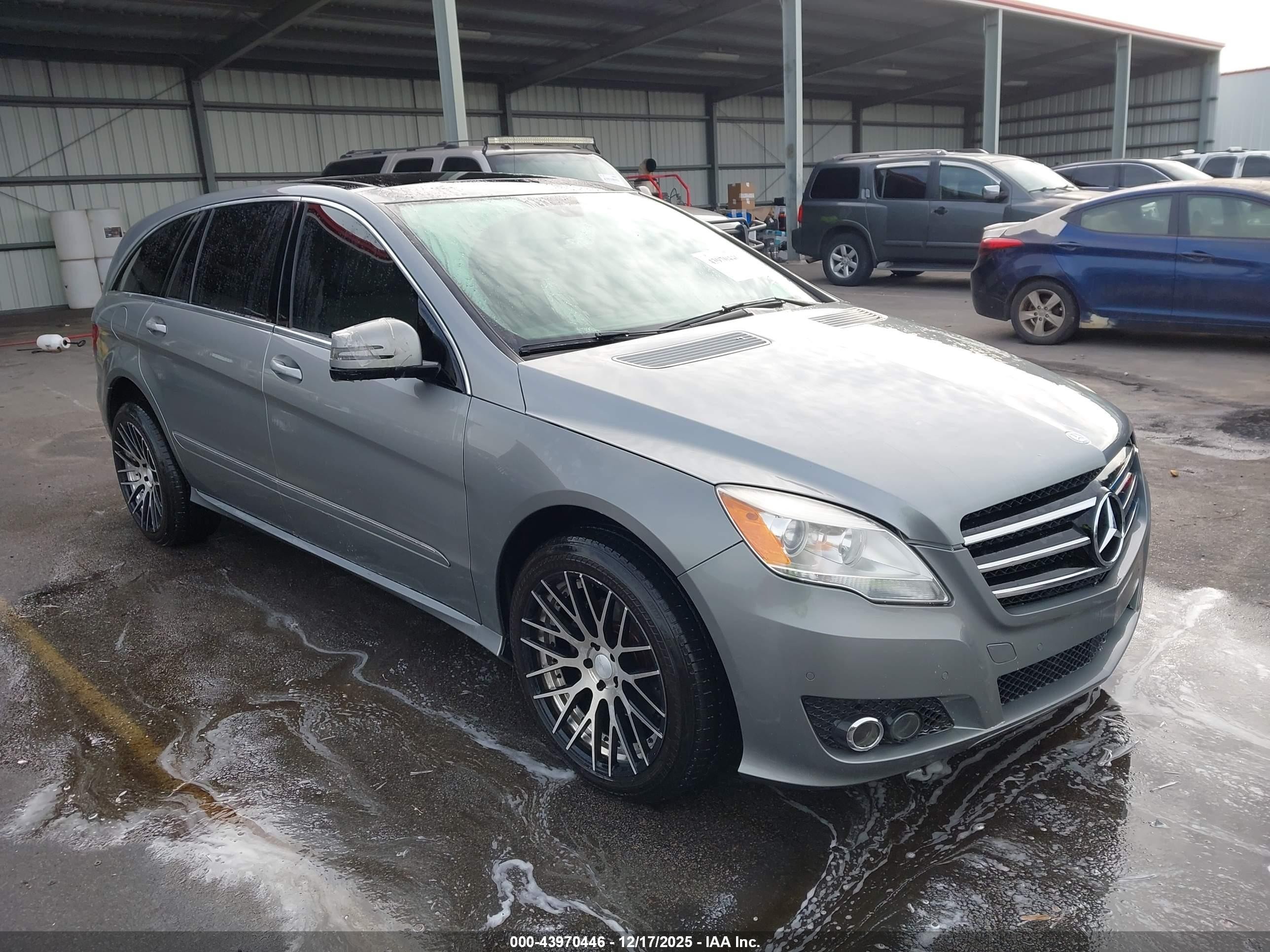 2011 Mercedes-benz R 350 4matic Silver vin: 4JGCB6FE8BA116469
