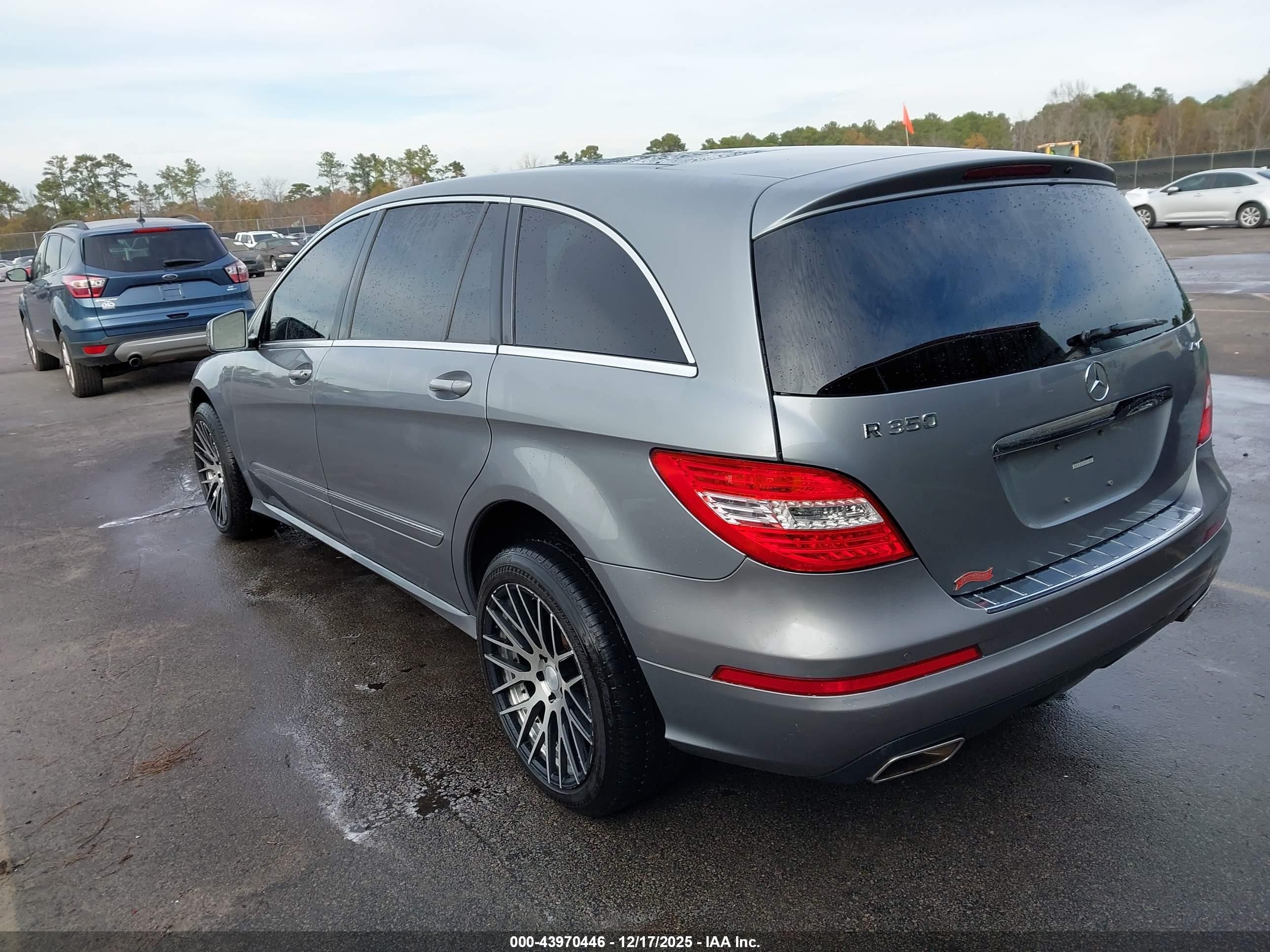 2011 Mercedes-benz R 350 4matic Silver vin: 4JGCB6FE8BA116469