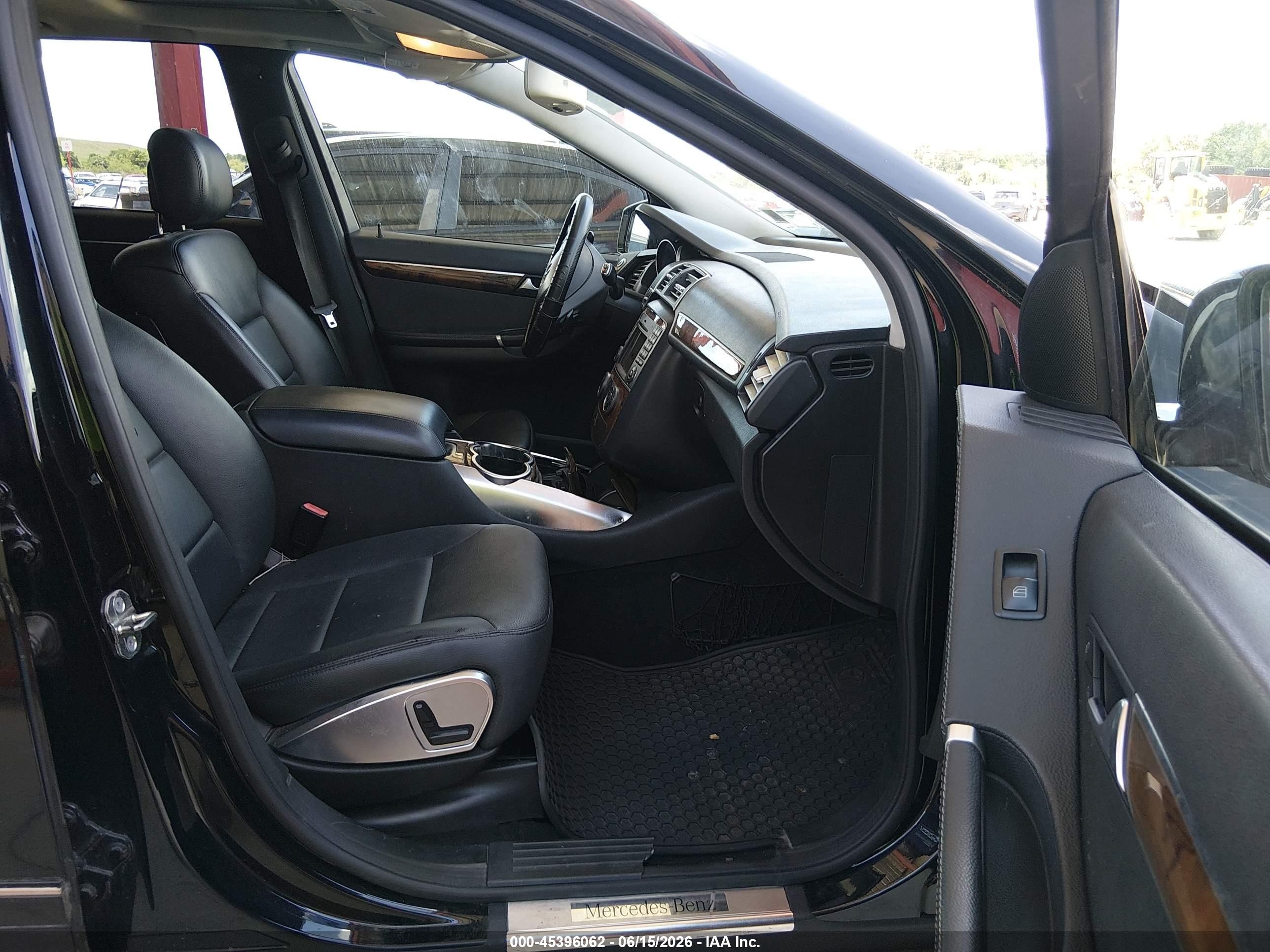 2011 Mercedes-benz R 350 4matic Черный vin: 4JGCB6FE8BA127312