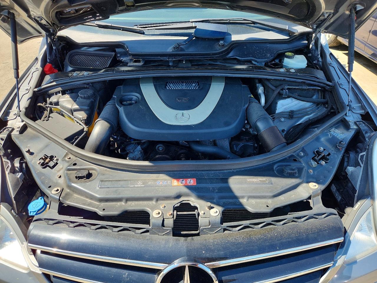 2010 Mercedes-benz R 350 4matic Blue vin: 4JGCB6FE9AA107343