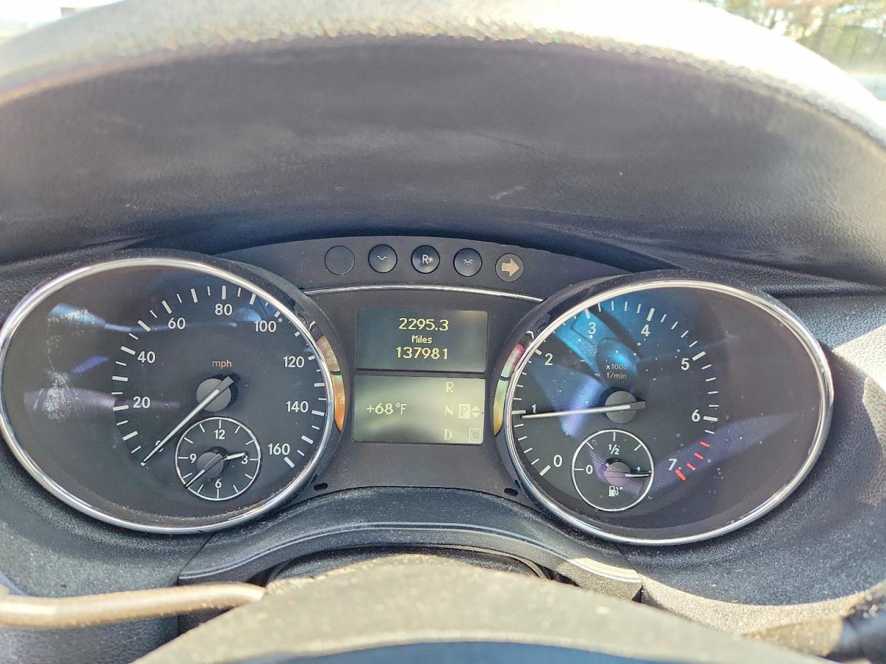 2010 Mercedes-benz R 350 4matic Blue vin: 4JGCB6FE9AA107343