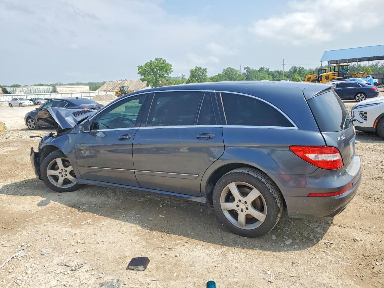 2011 Mercedes-benz R 350 4matic Серый vin: 4JGCB6FE9BA113578