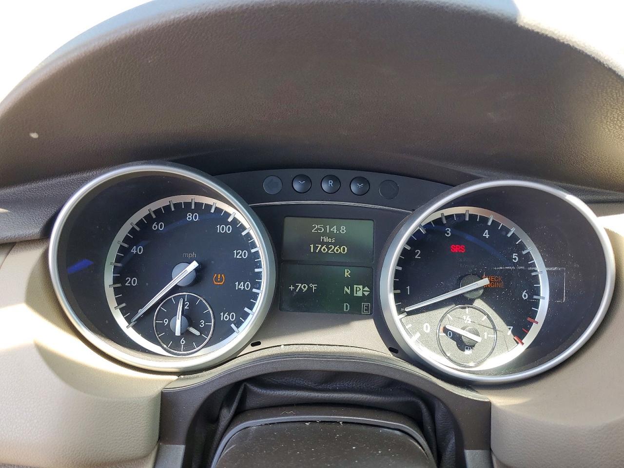 2011 Mercedes-benz R 350 4matic White vin: 4JGCB6FE9BA114049