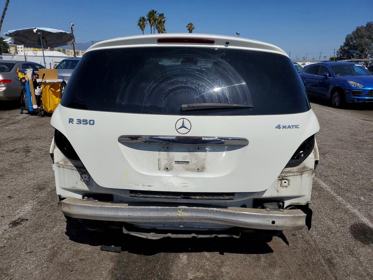 2011 Mercedes-benz R 350 4matic White vin: 4JGCB6FE9BA114049