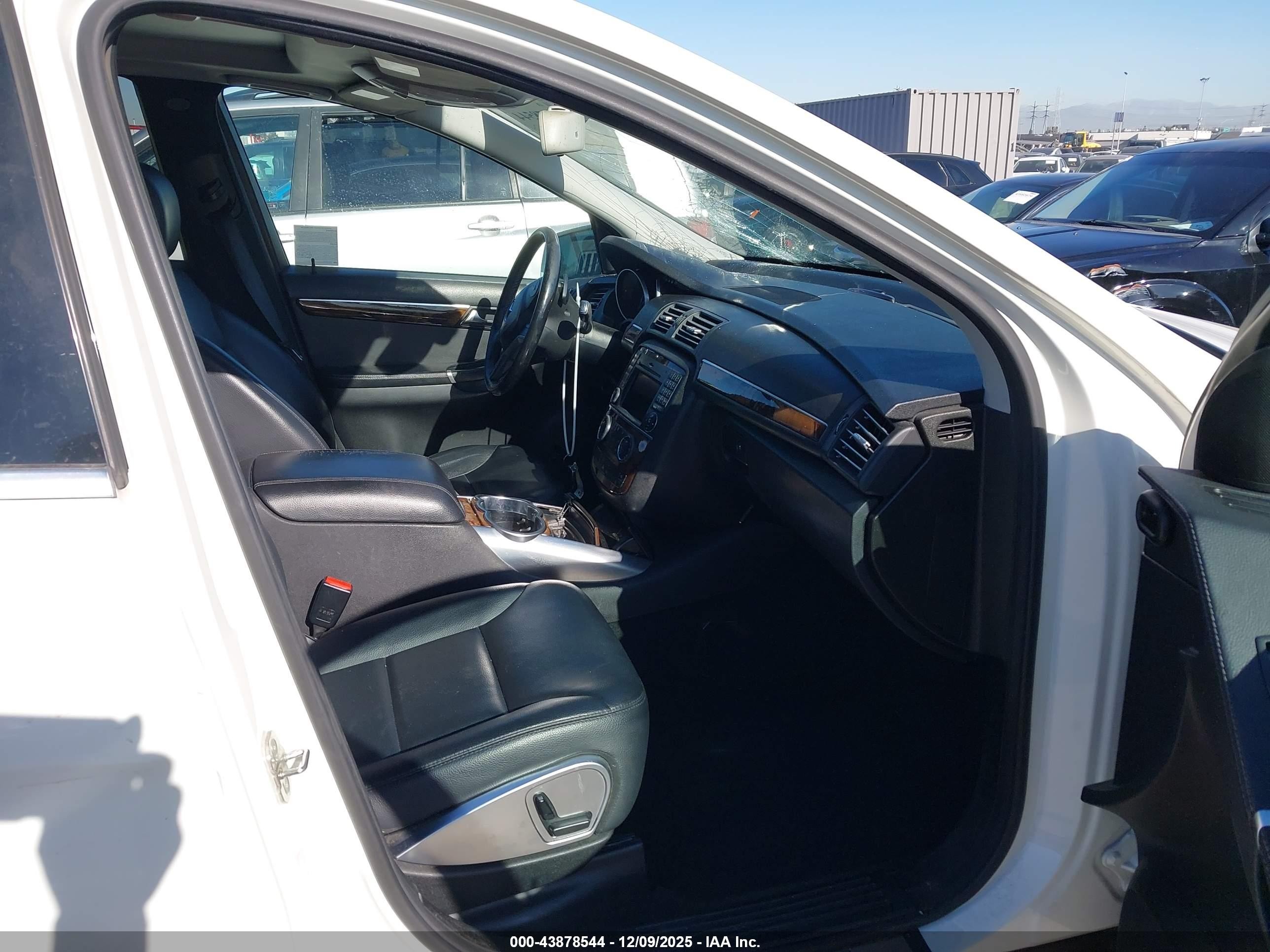 2011 Mercedes-benz R 350 4matic White vin: 4JGCB6FE9BA115282