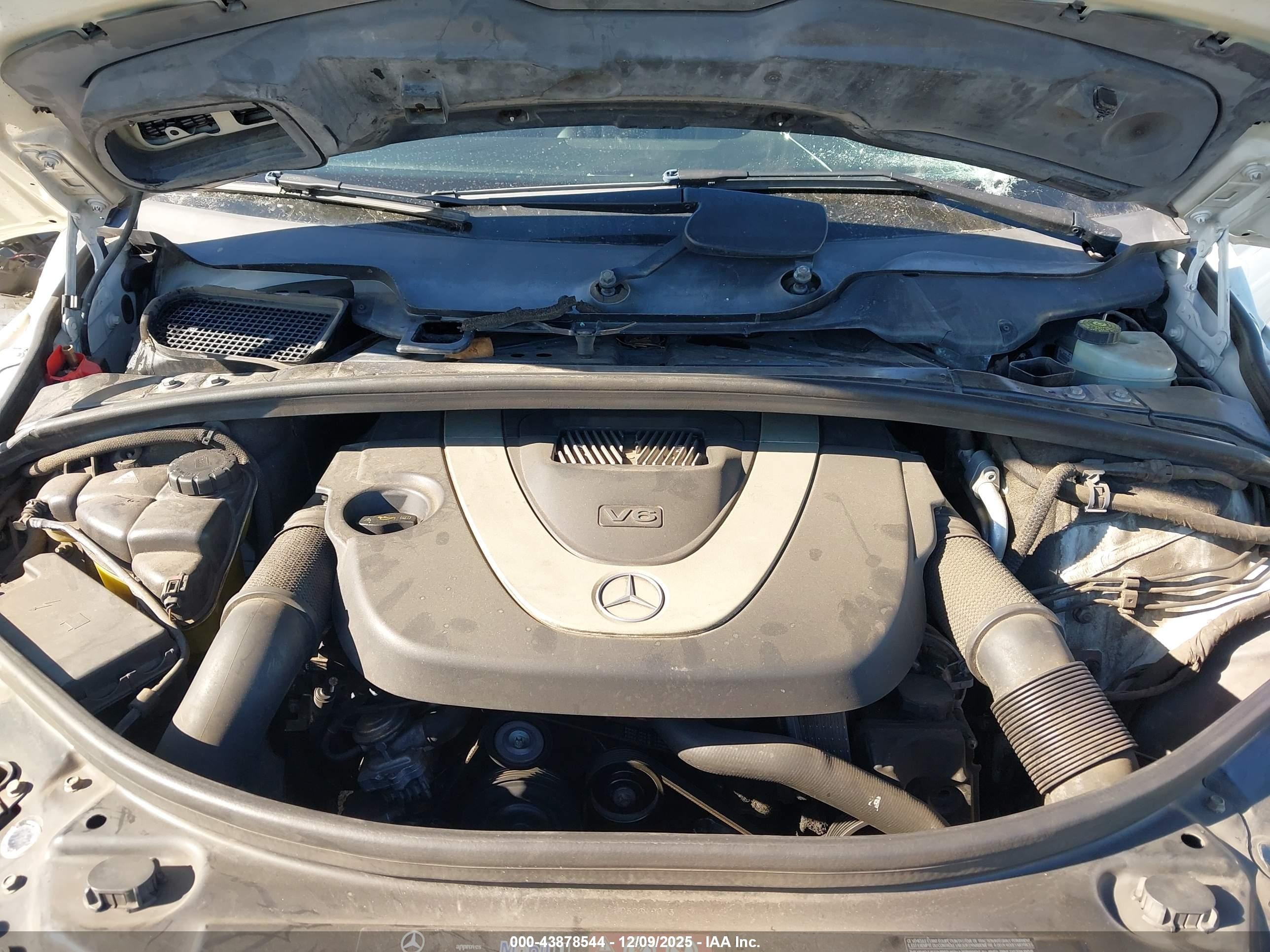 2011 Mercedes-benz R 350 4matic White vin: 4JGCB6FE9BA115282