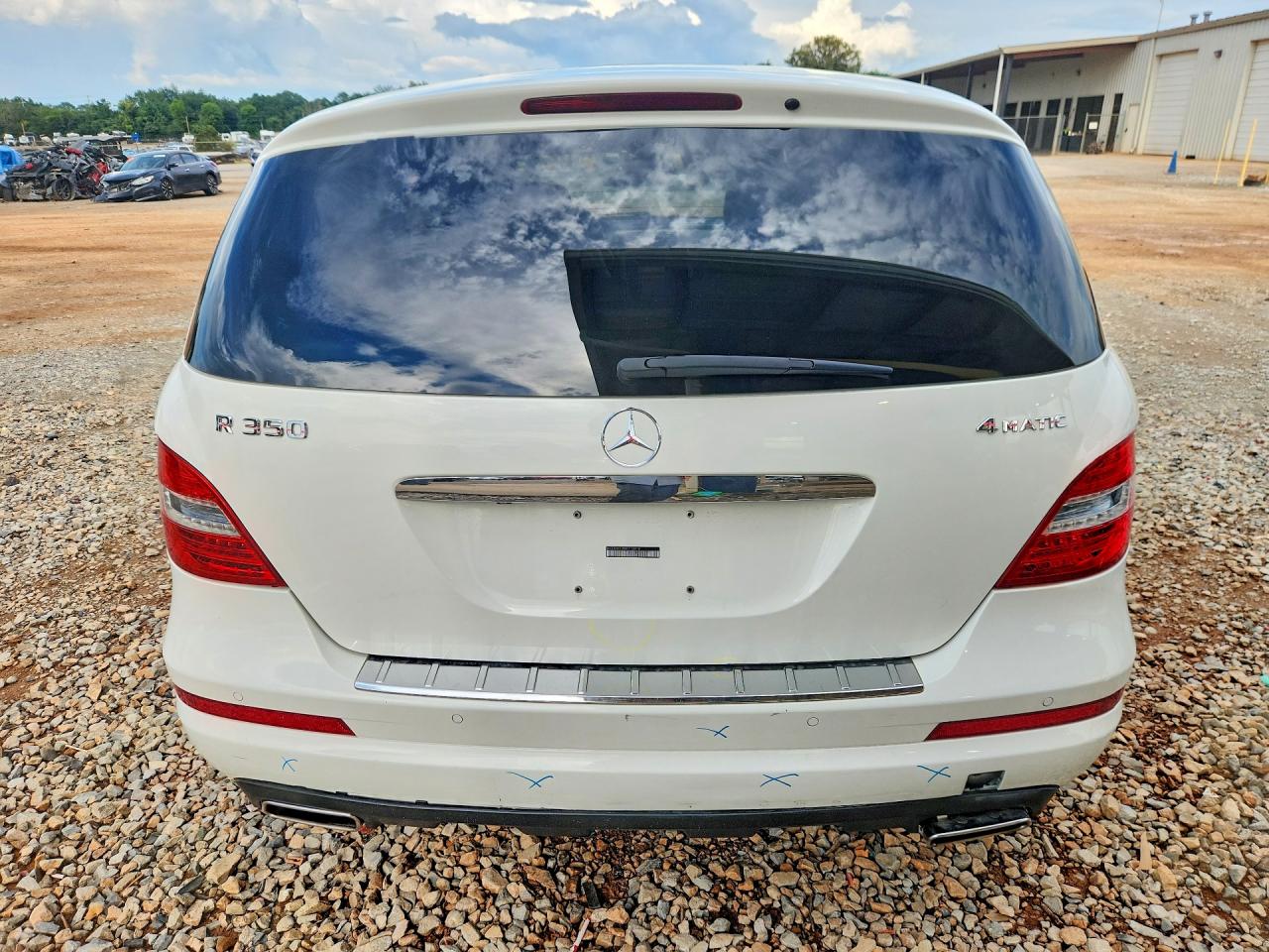 2011 Mercedes-benz R 350 4matic White vin: 4JGCB6FE9BA115914